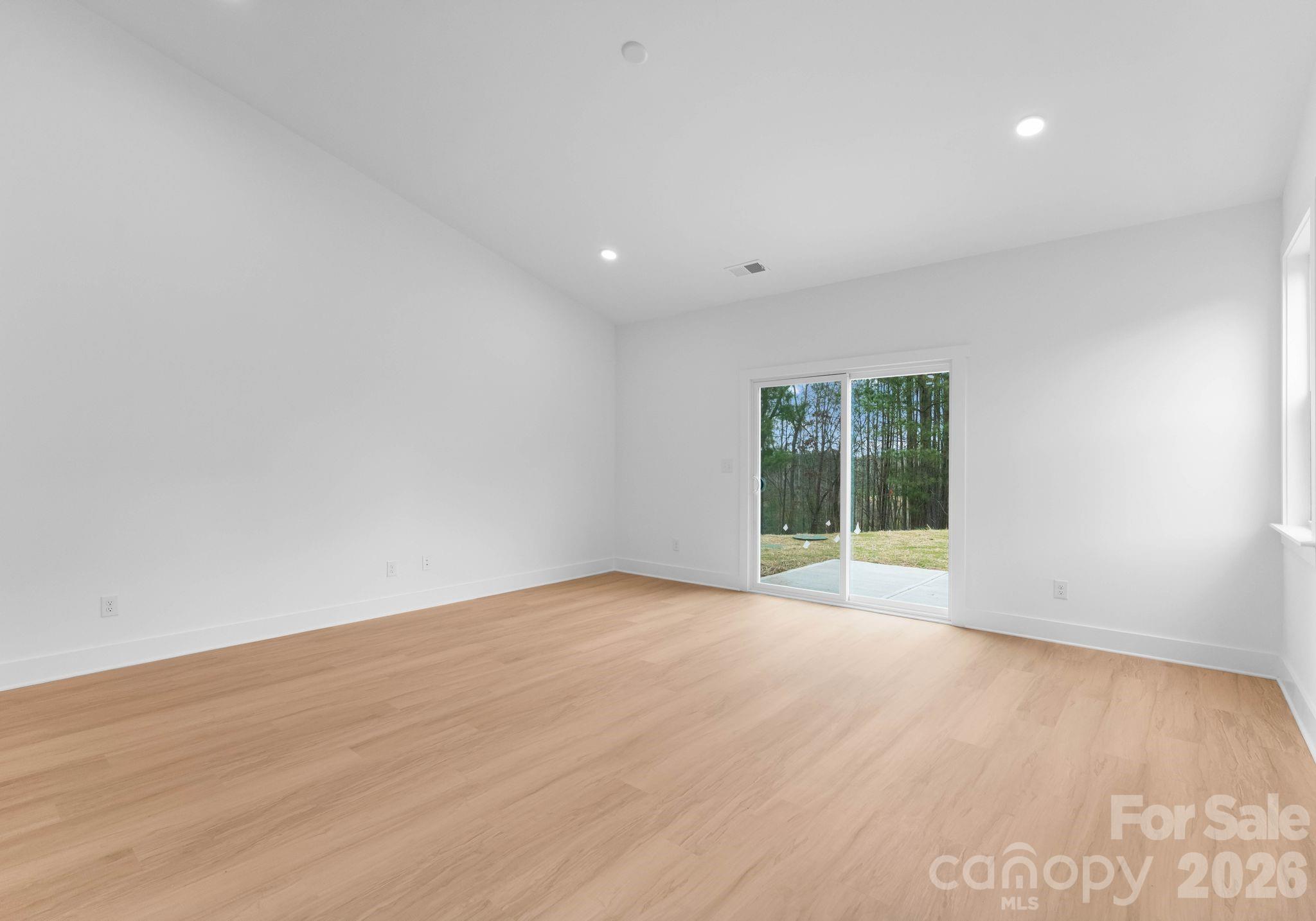 220 Nancy Drive Property Photo 8