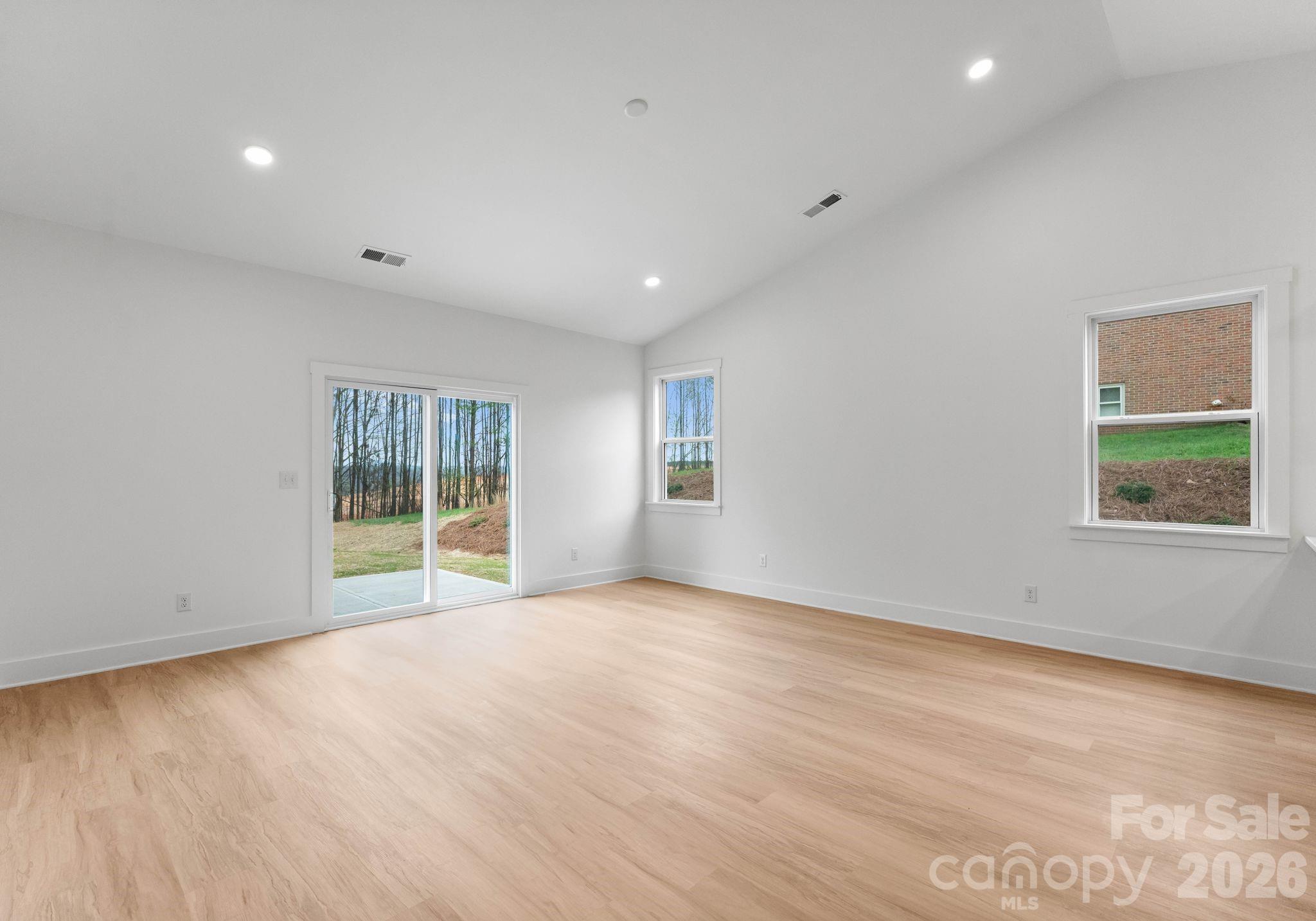 220 Nancy Drive Property Photo 9