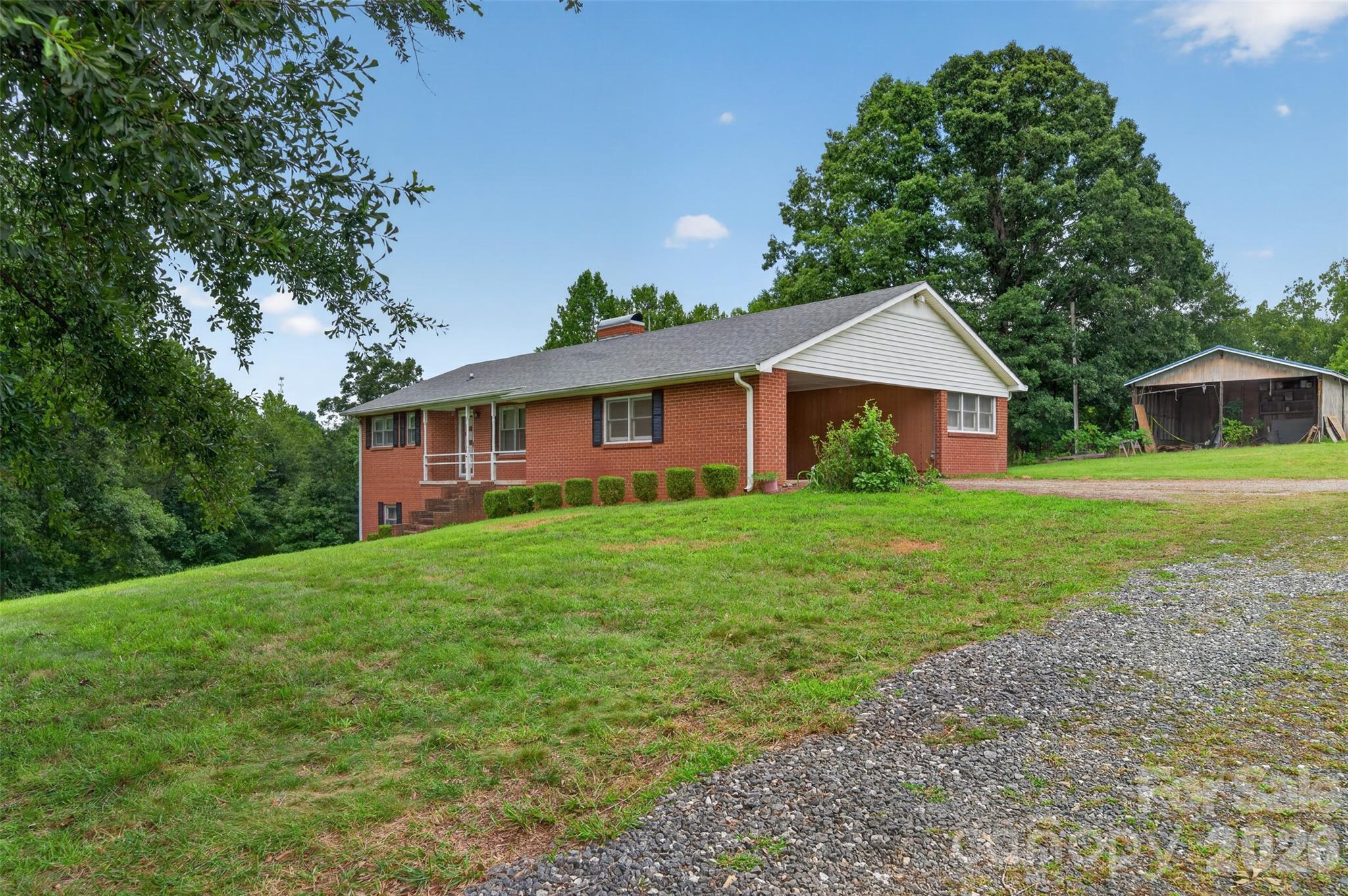 147 B And S Lane Property Photo 1