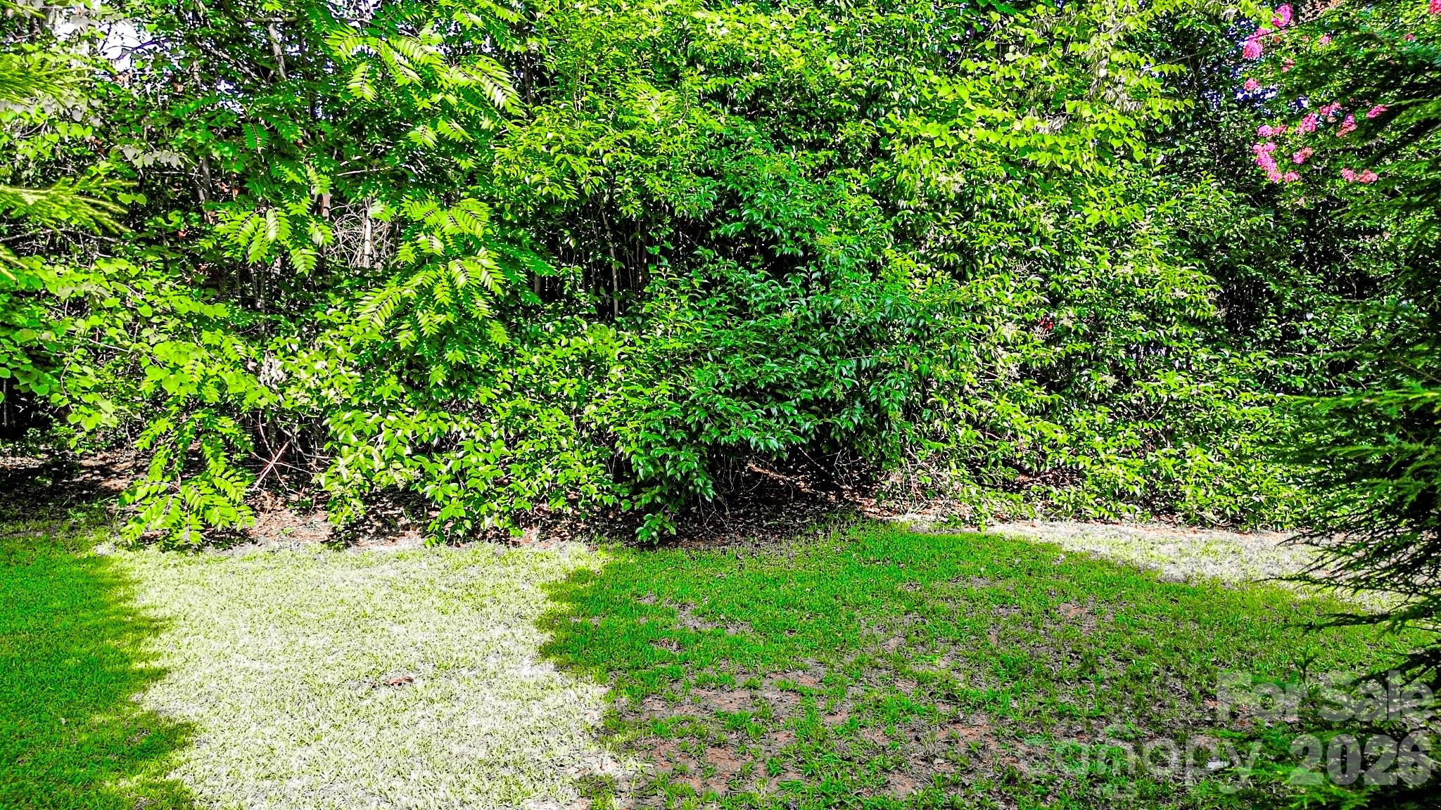 154 S Broadway Street Property Photo 22