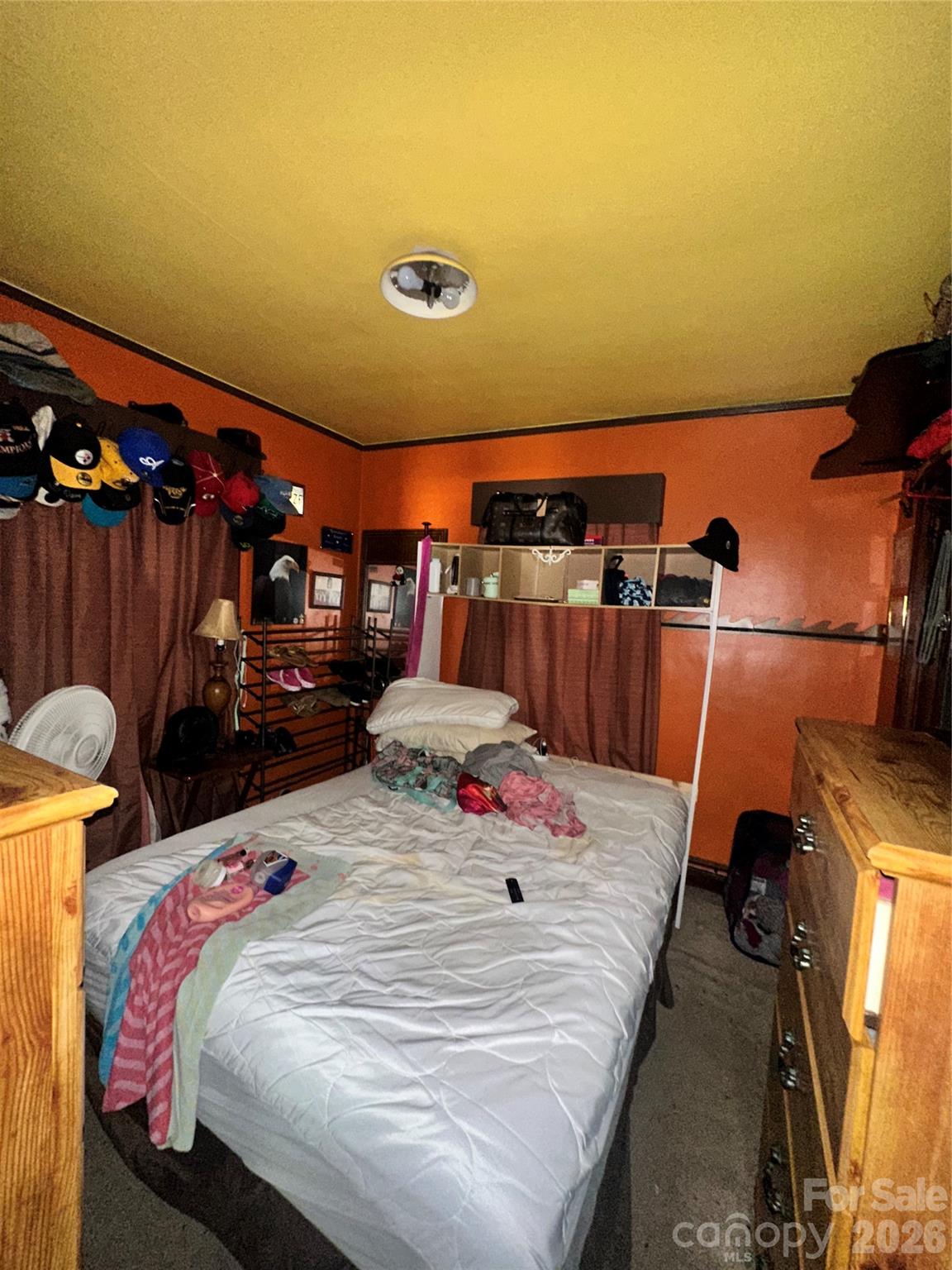 627 E Black Street Property Photo 10