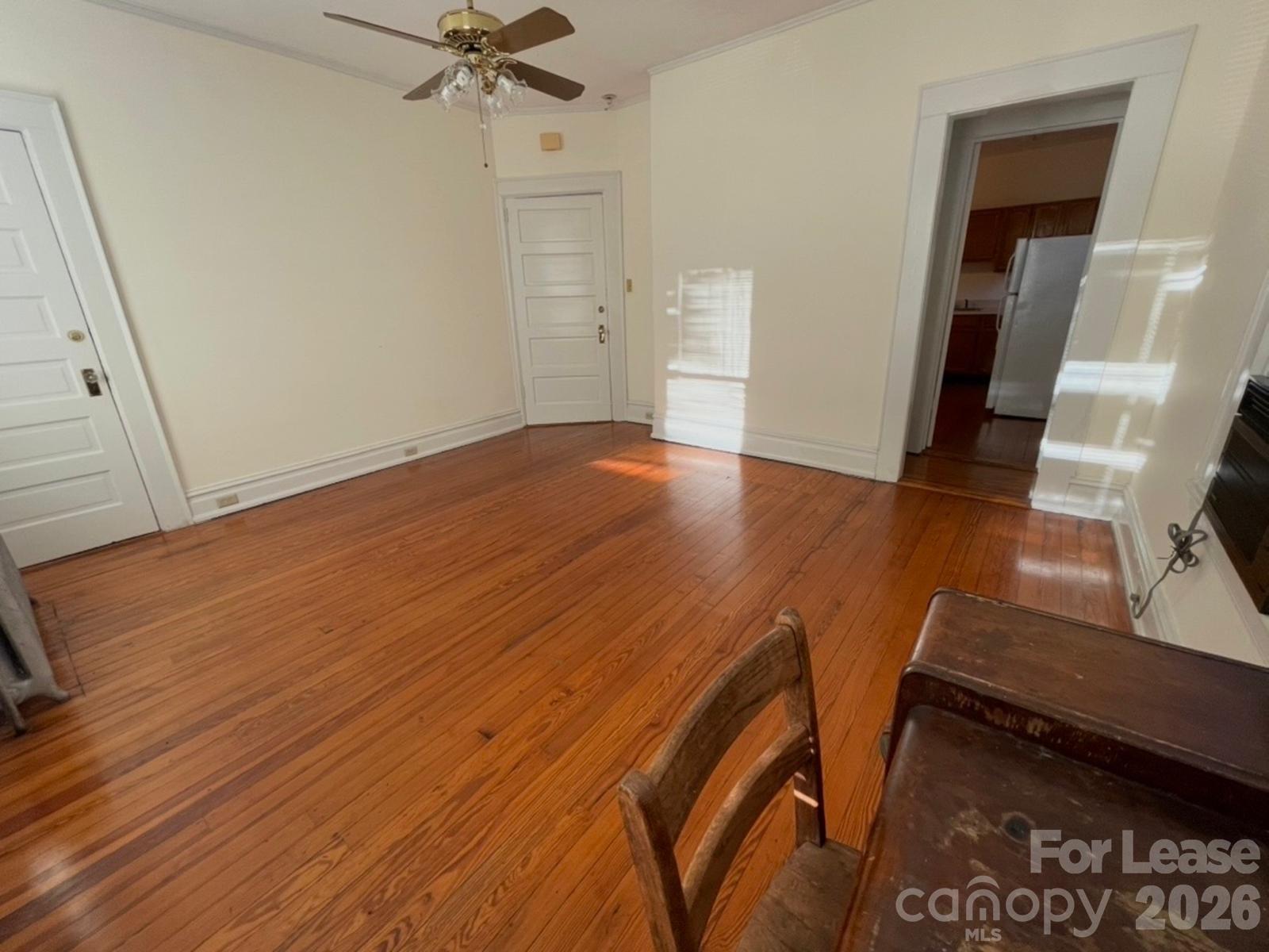 501 E Kingston Avenue E Property Photo 11