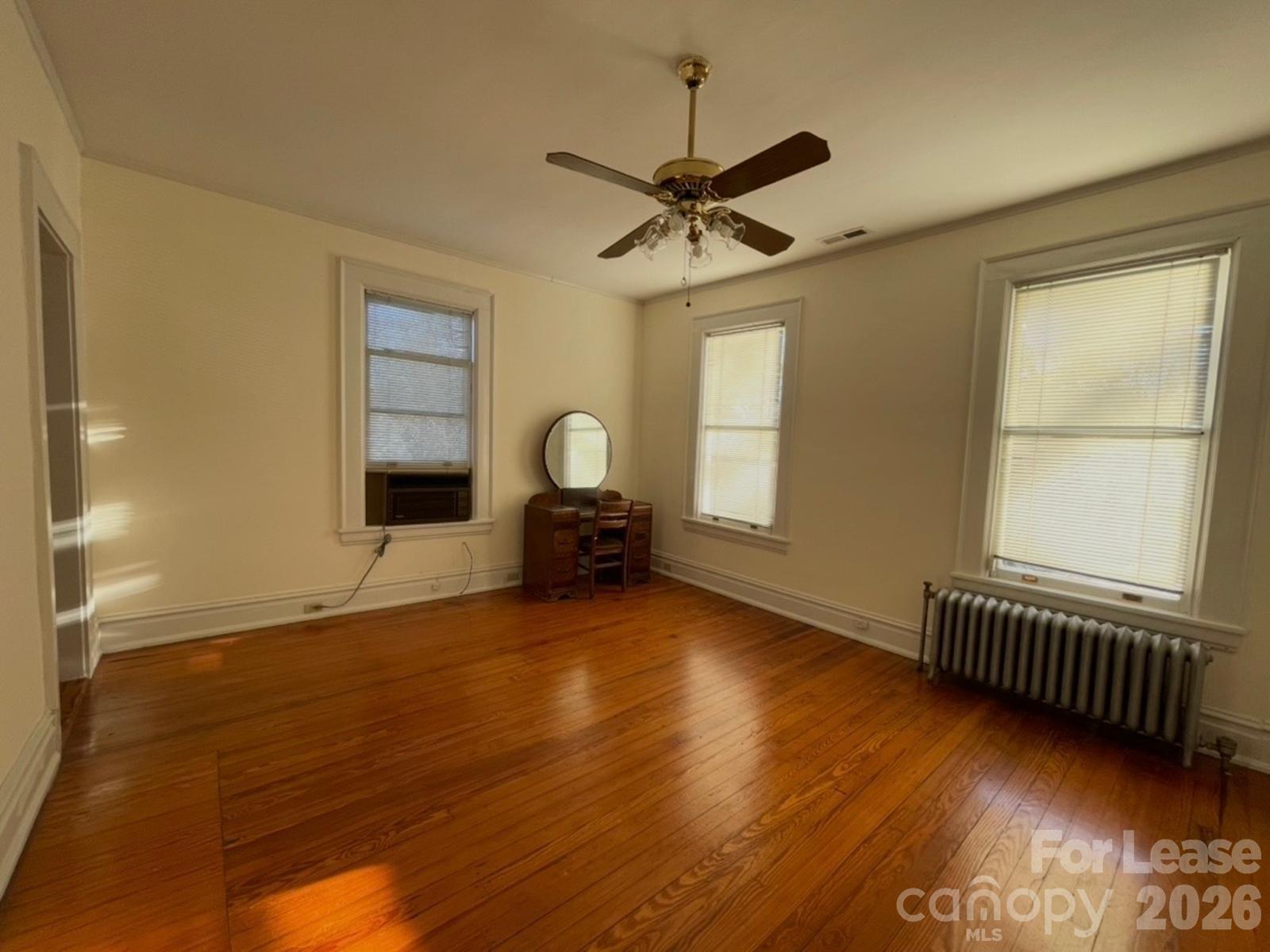 501 E Kingston Avenue E Property Photo 13