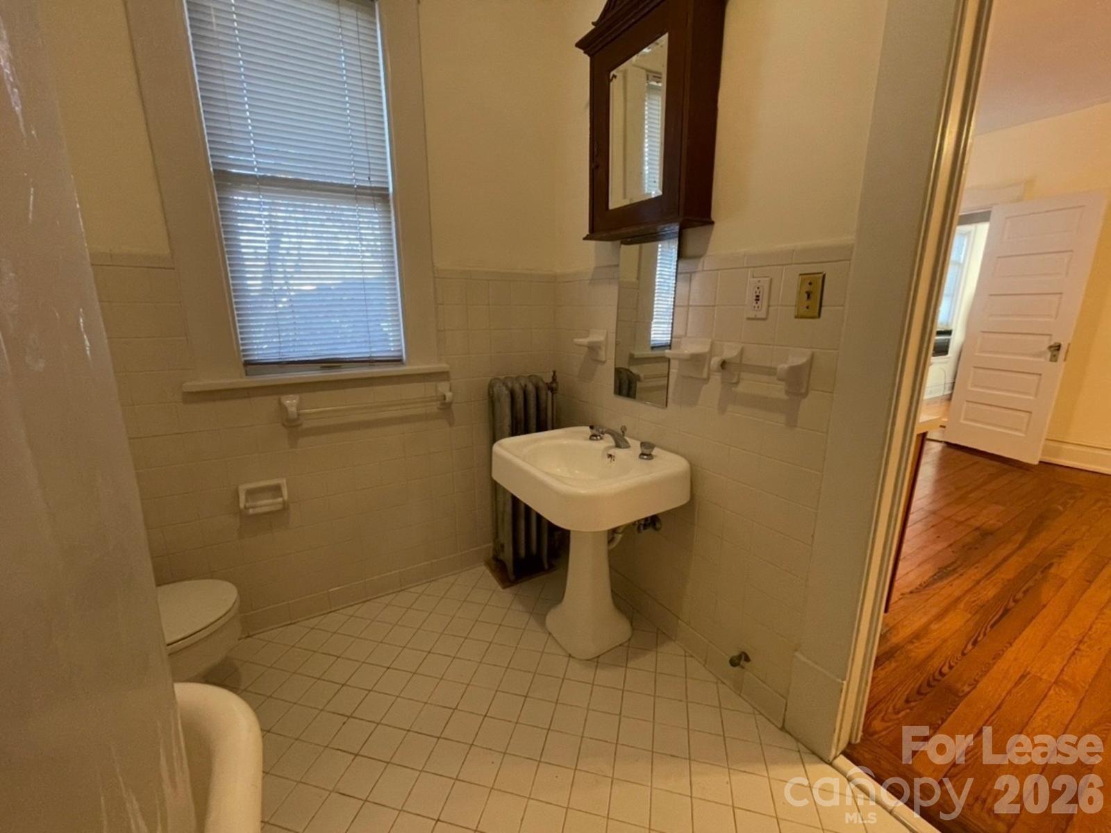 501 E Kingston Avenue E Property Photo 15