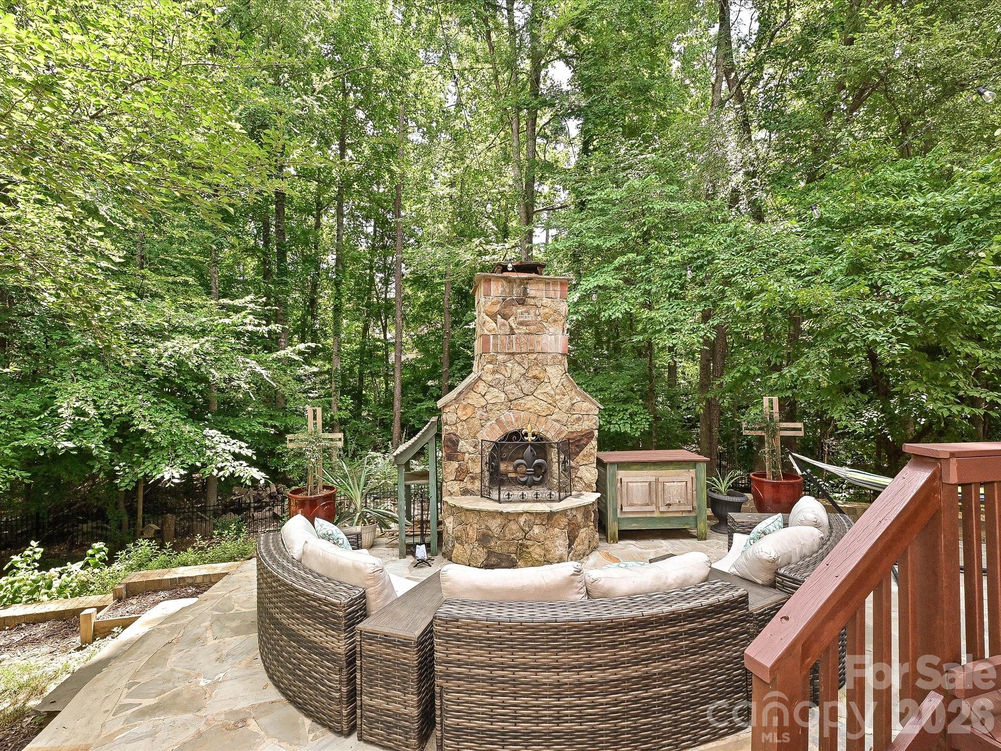 2325 Herrons Nest Place Property Photo 45