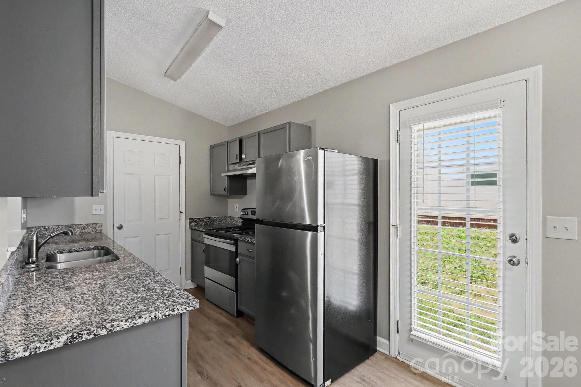 7035 Red Bud Circle Property Photo 5