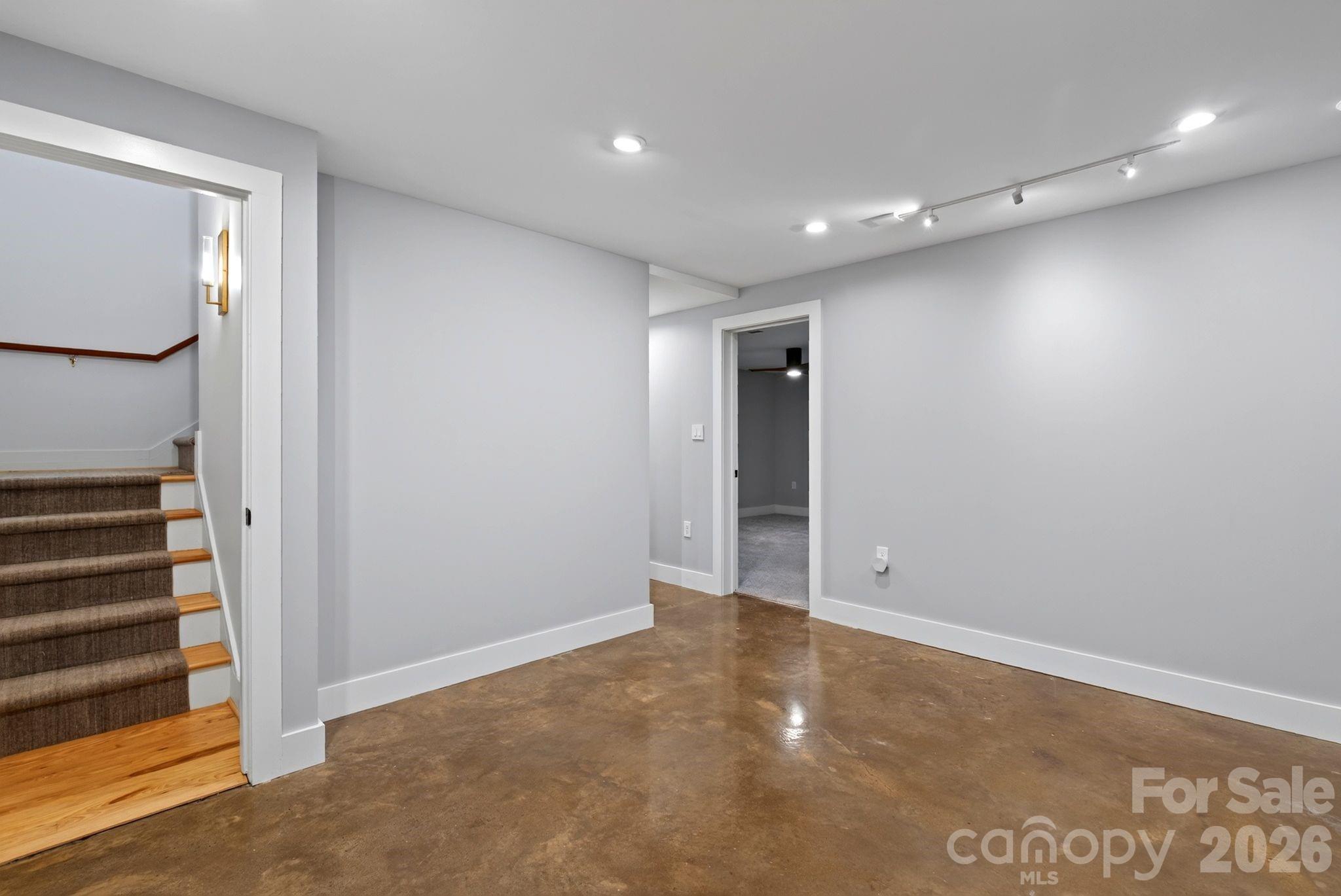 12 Beech Tree Lane Property Photo 36