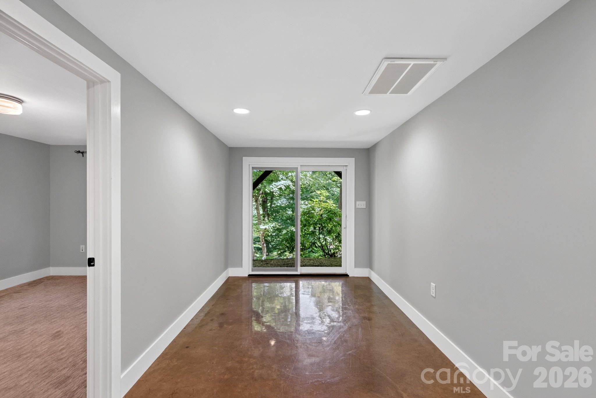 12 Beech Tree Lane Property Photo 43