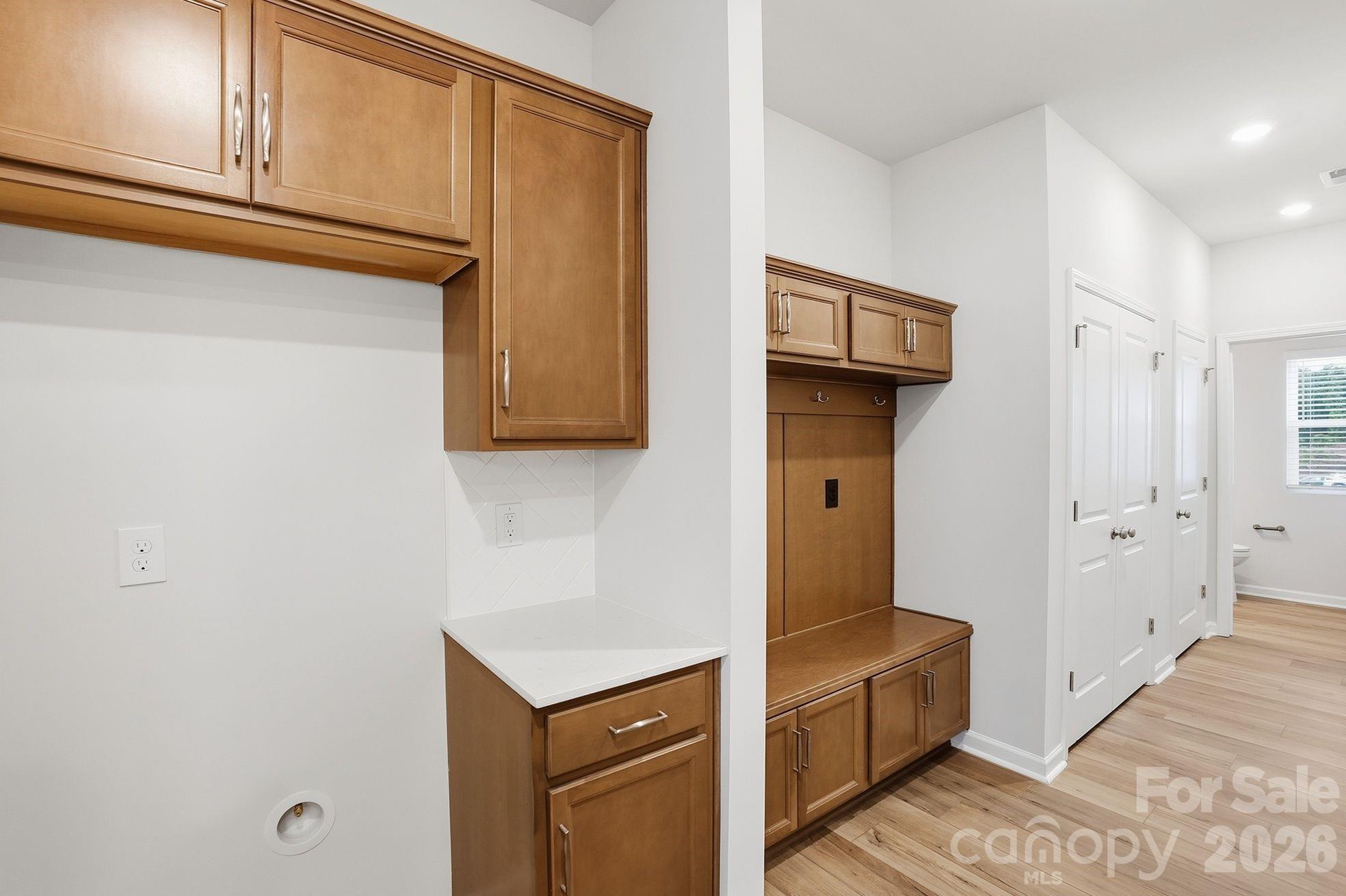 4632 Lakeview Road Property Photo 7