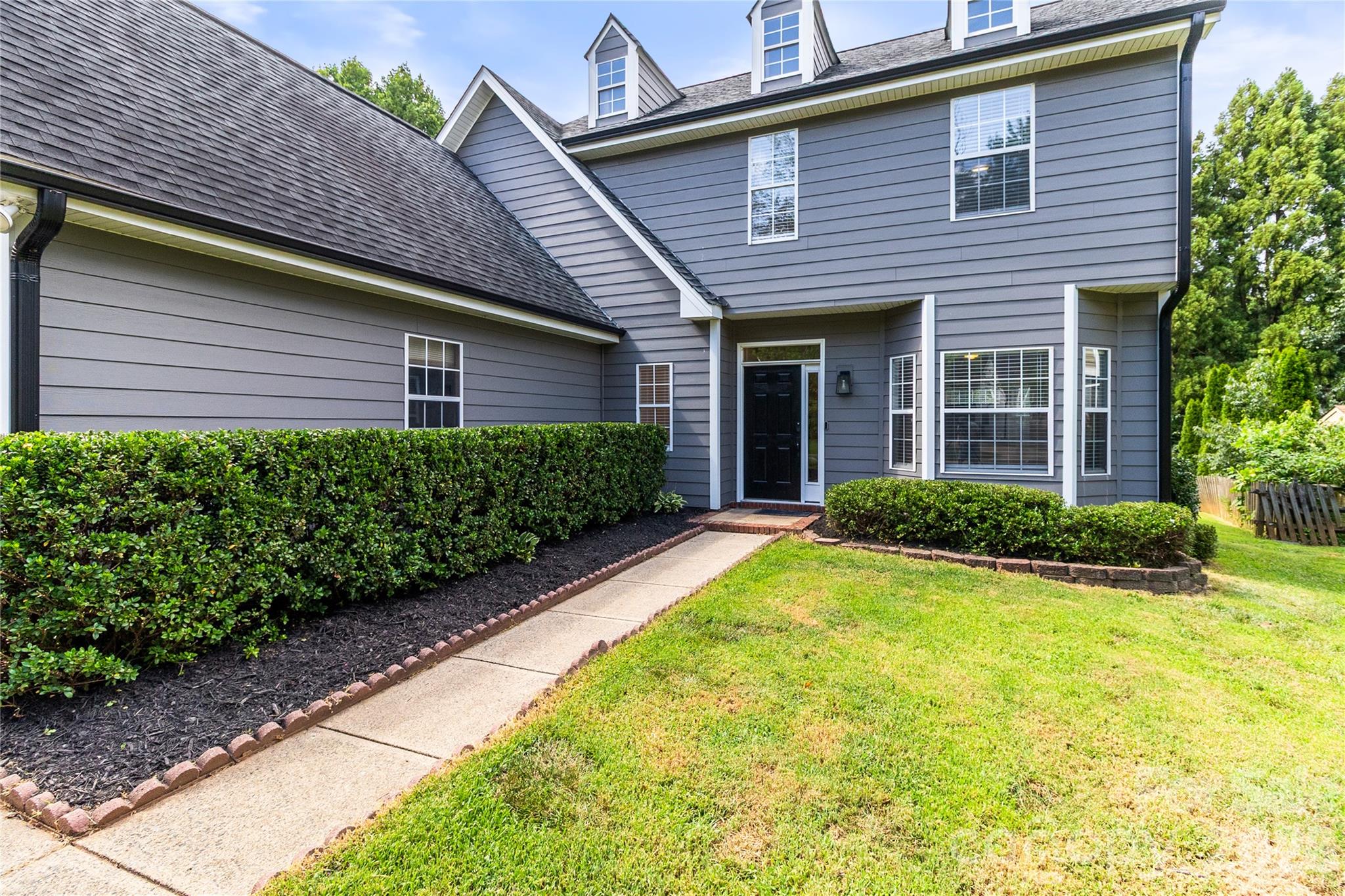 12321 Sparkling Way Property Photo 3