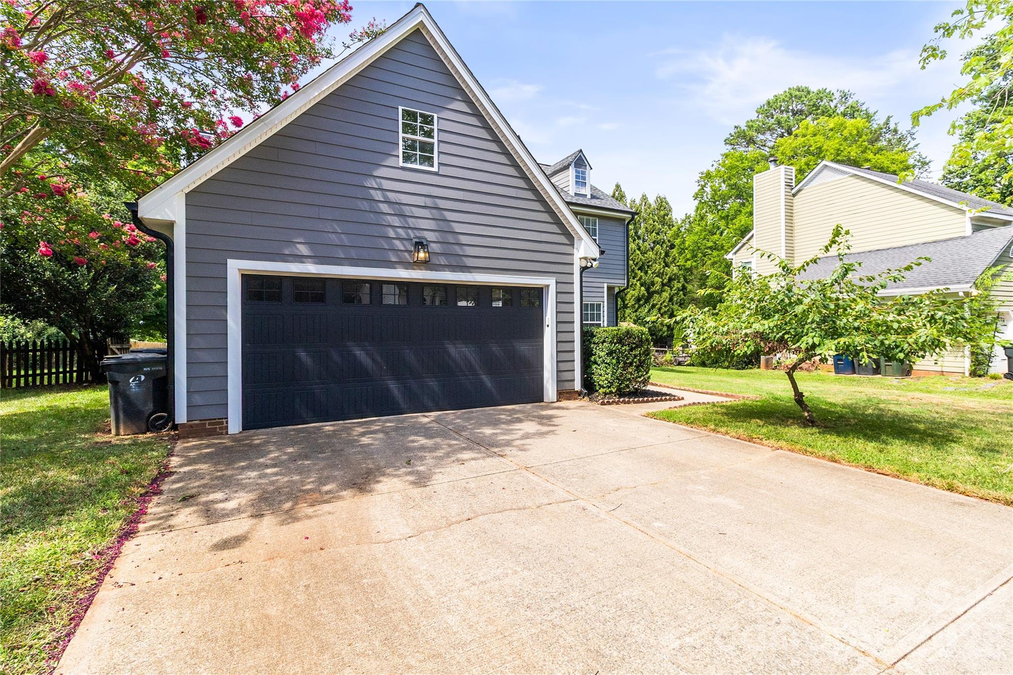 12321 Sparkling Way Property Photo 4