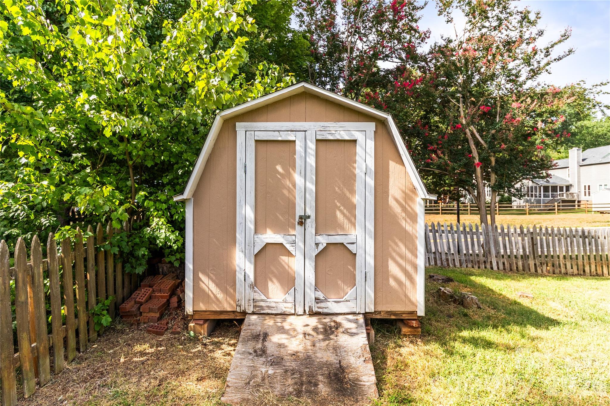 12321 Sparkling Way Property Photo 7