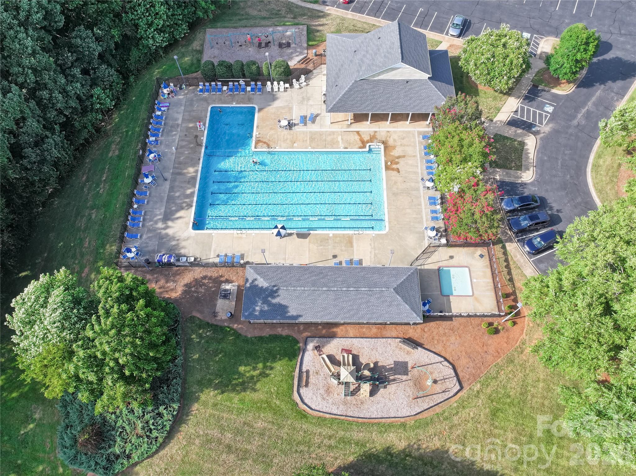12321 Sparkling Way Property Photo 42