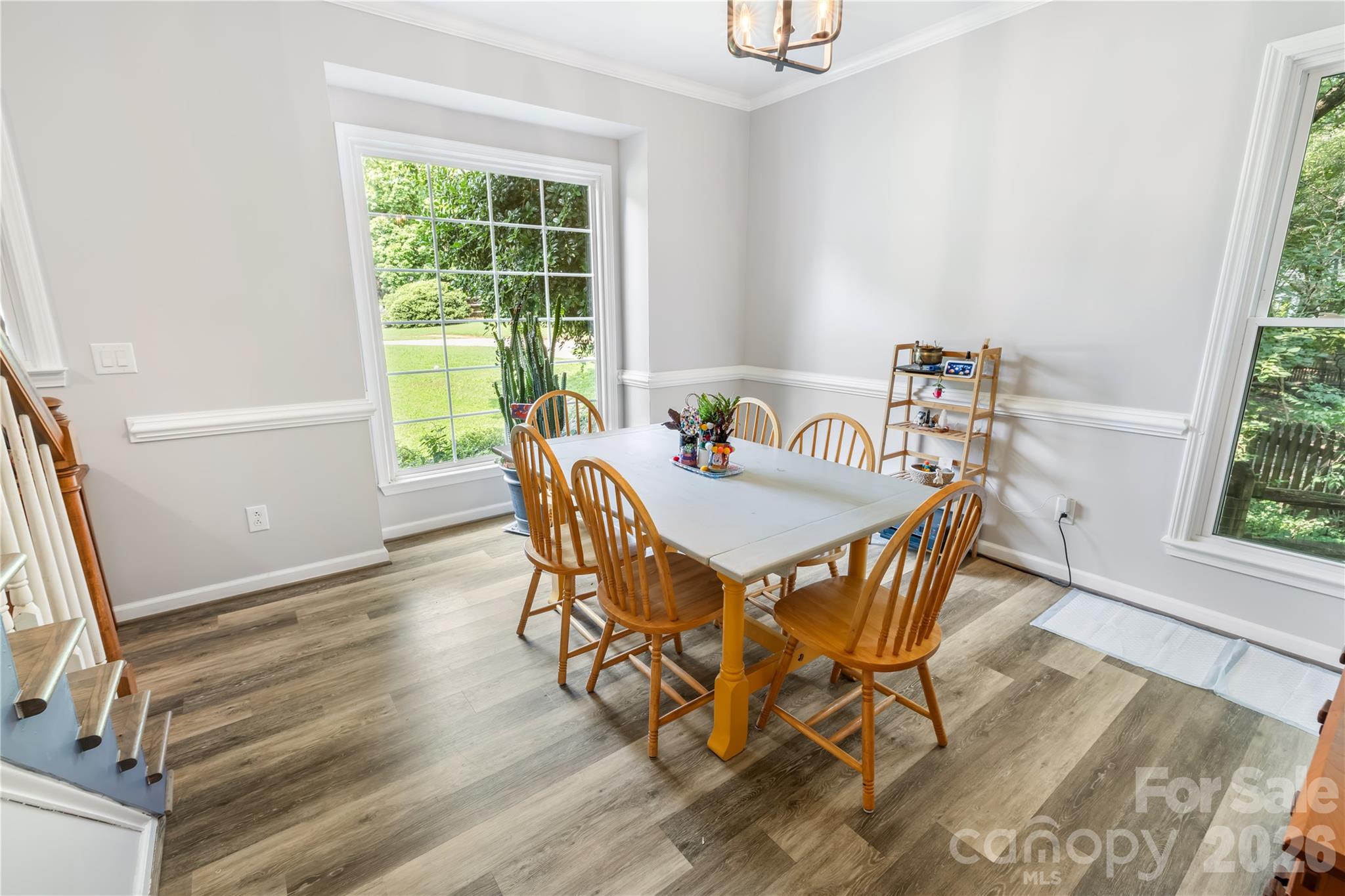 9800 Furlong Trail Property Photo 7