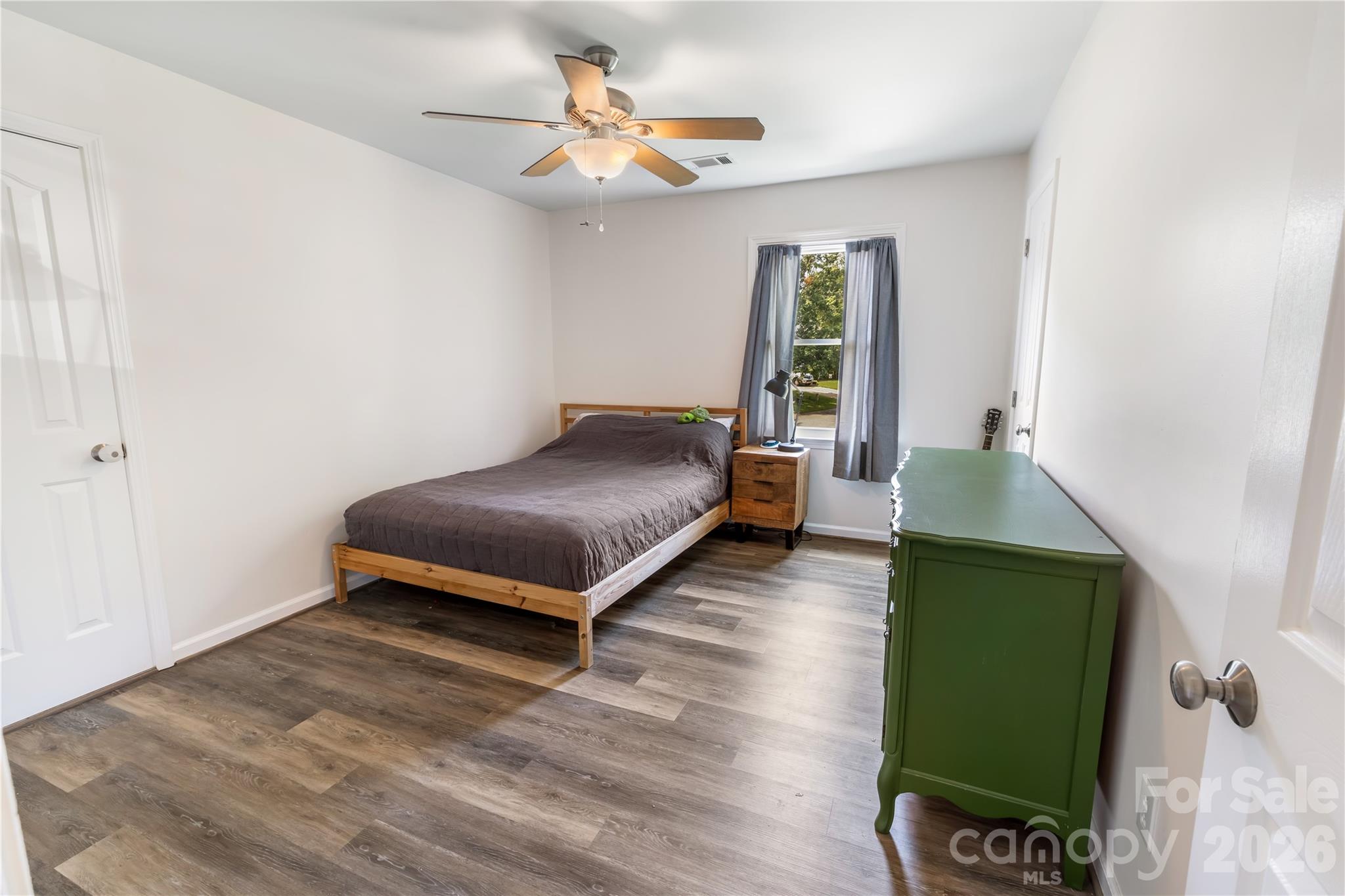 9800 Furlong Trail Property Photo 15