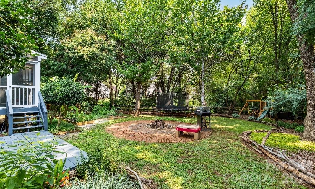 9800 Furlong Trail Property Photo 34