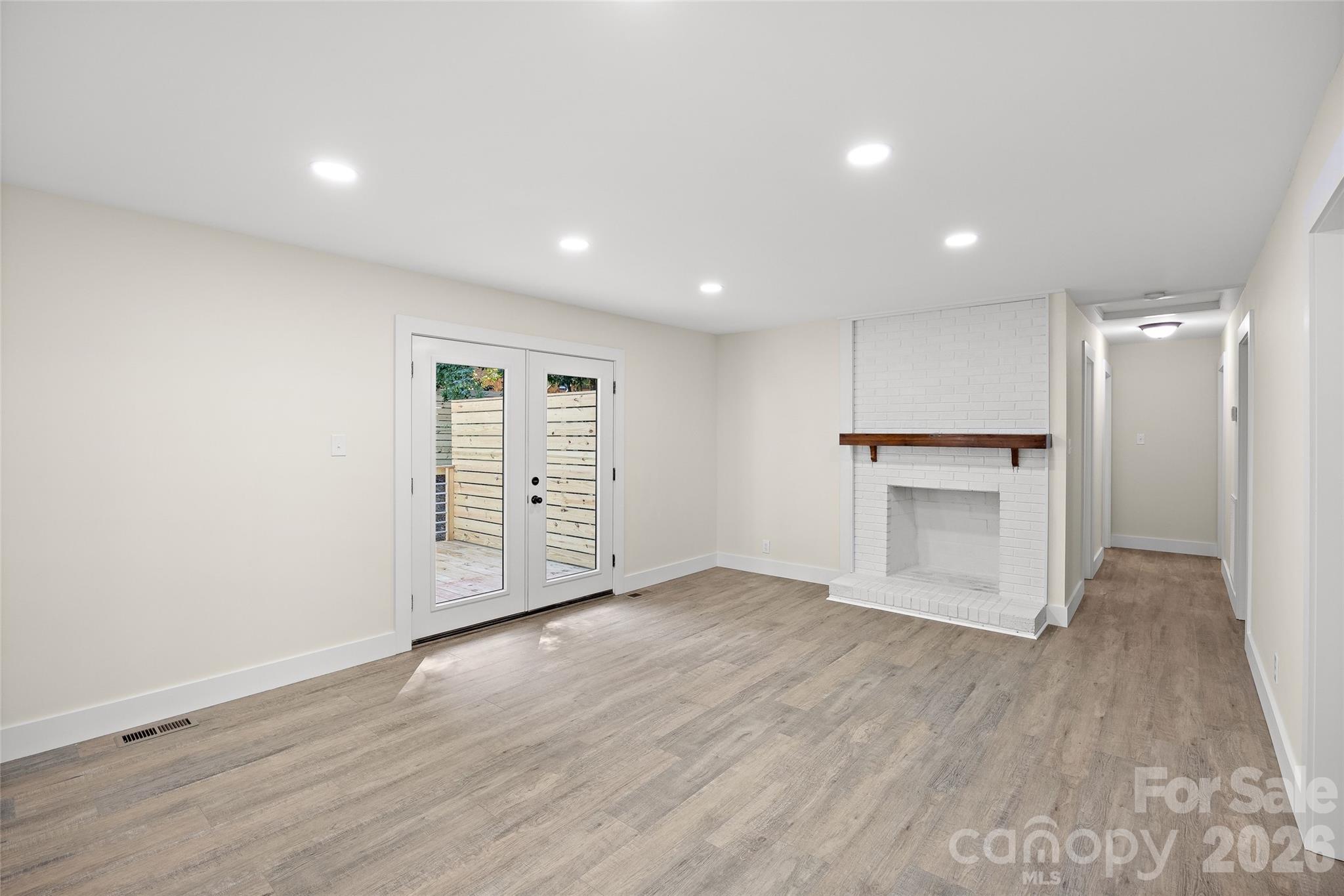 8033 Ritter Drive Property Photo 16