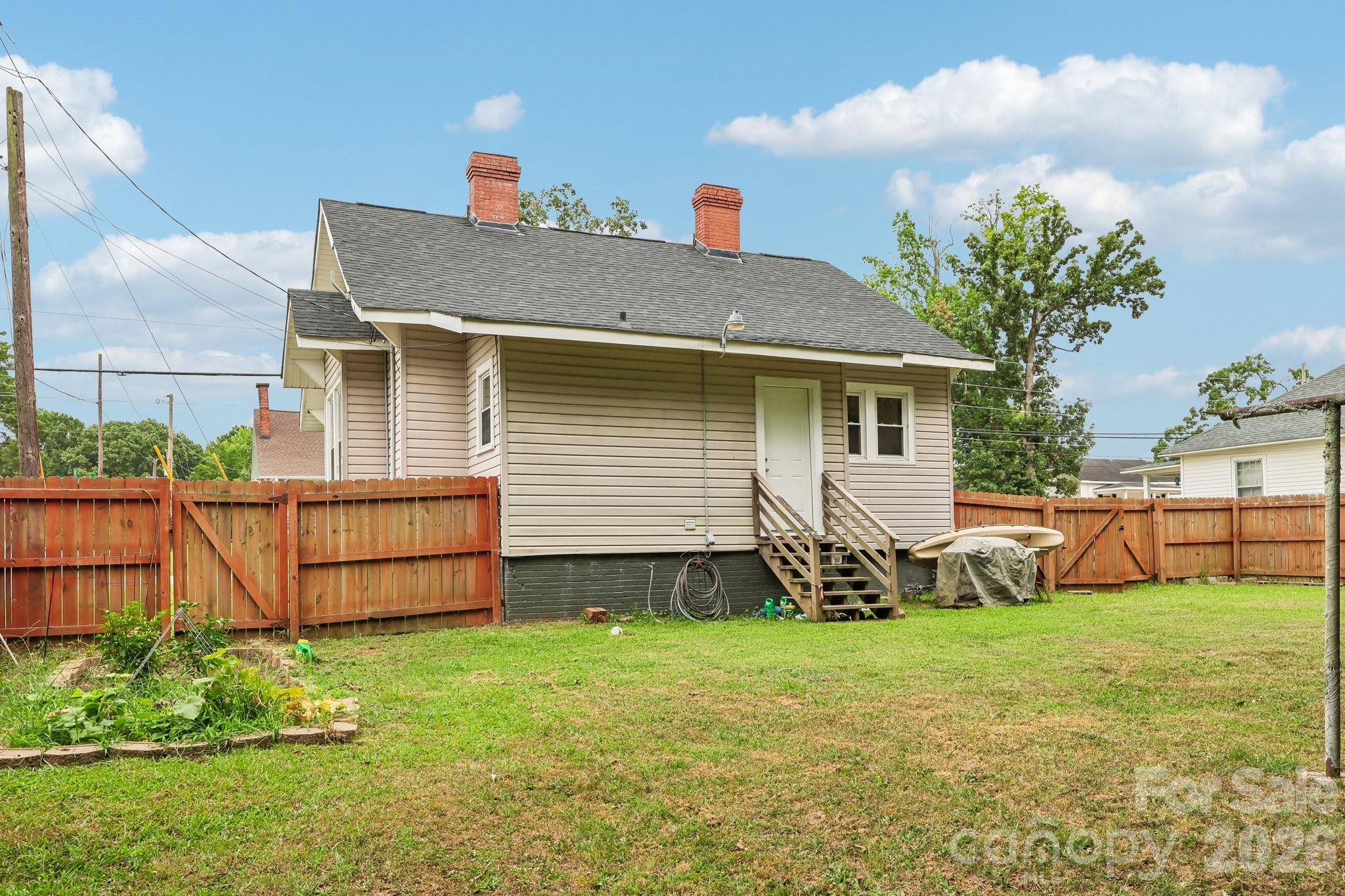 97 Ross Cannon Street Property Photo 20