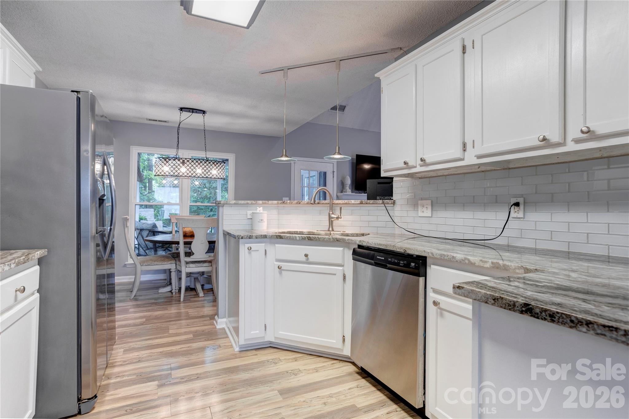 3688 Lake Spring Avenue Property Photo 9