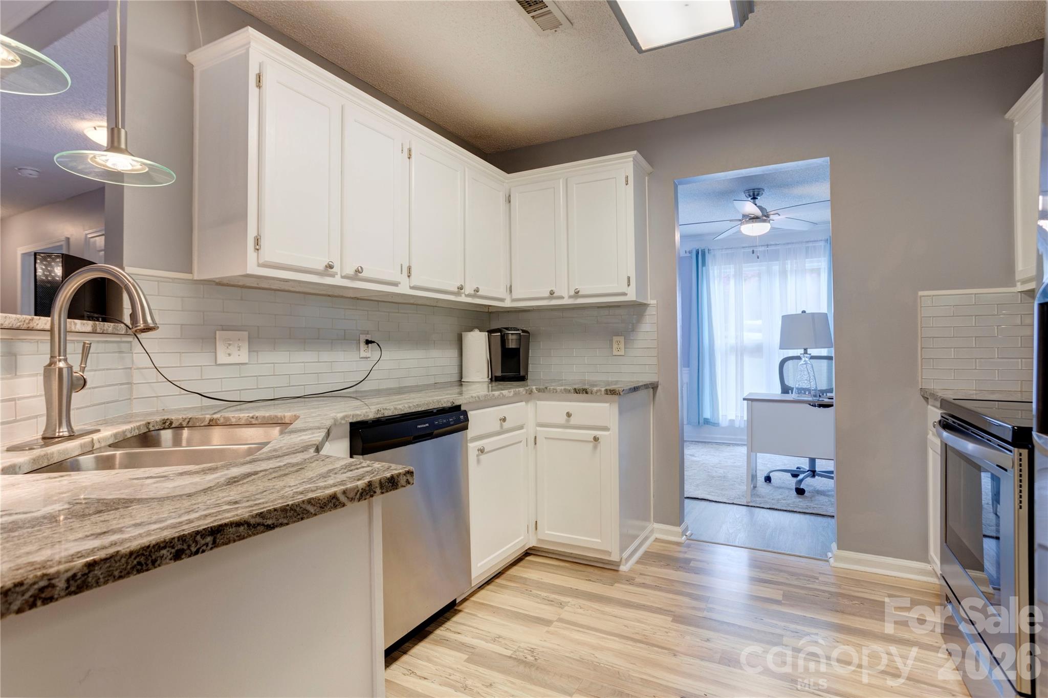 3688 Lake Spring Avenue Property Photo 10