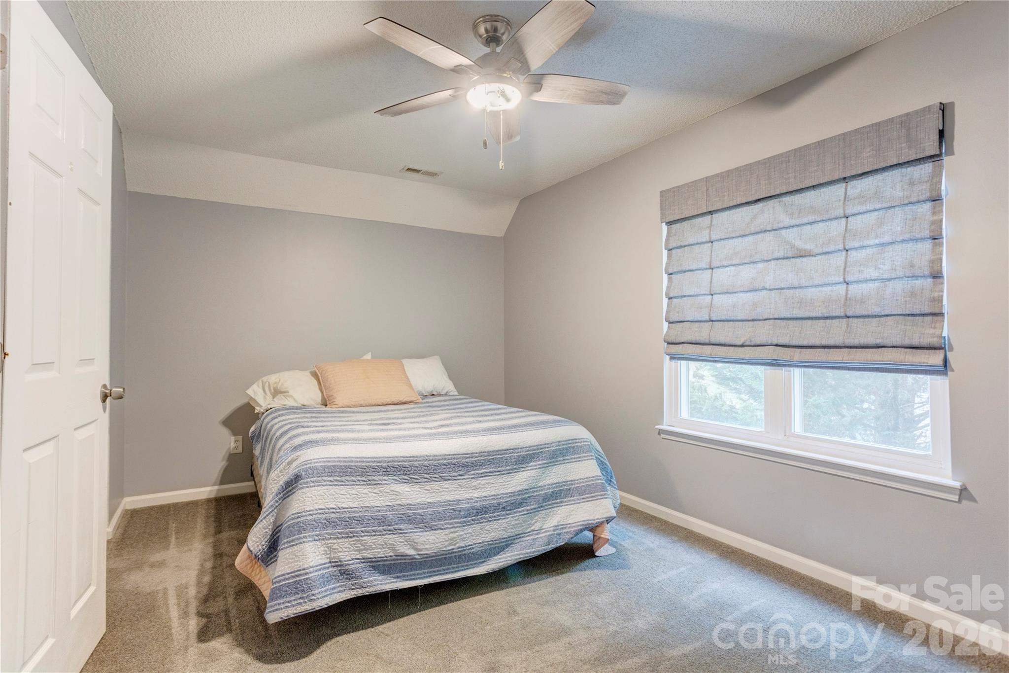 3688 Lake Spring Avenue Property Photo 20