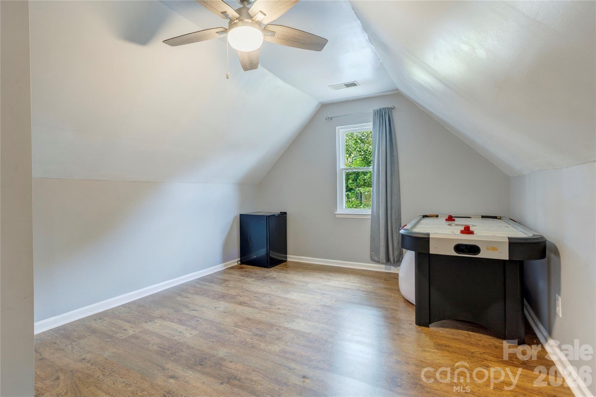 3688 Lake Spring Avenue Property Photo 24