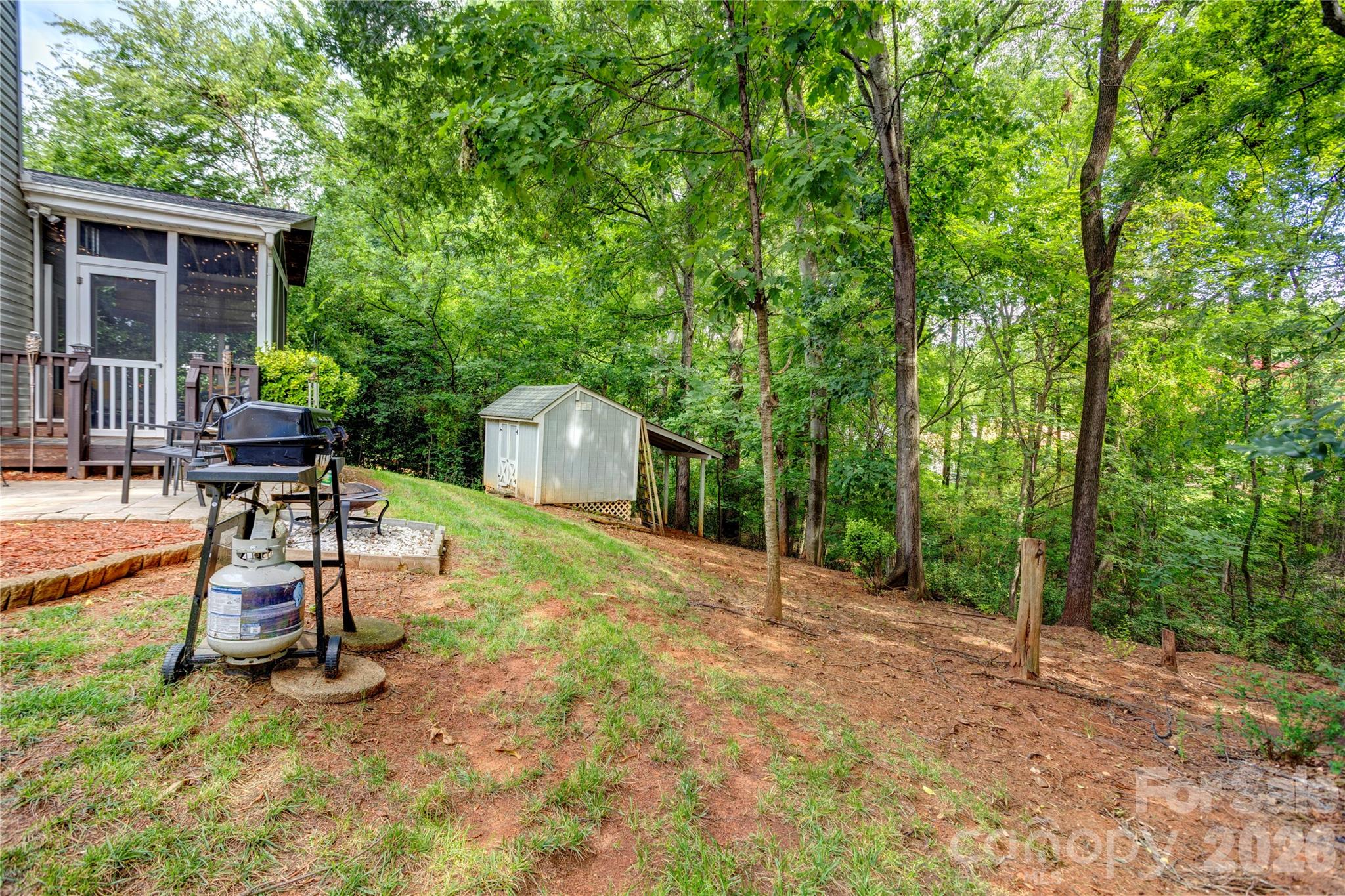 3688 Lake Spring Avenue Property Photo 27