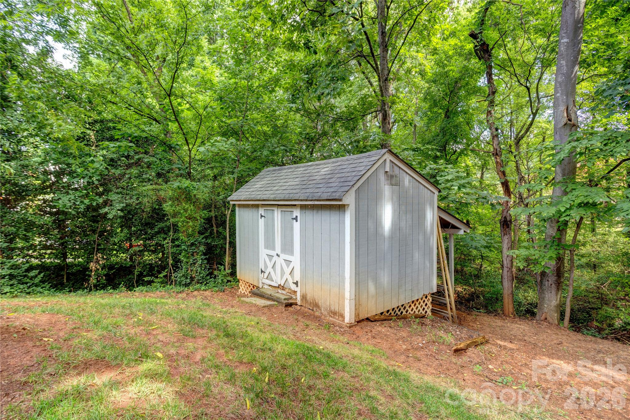 3688 Lake Spring Avenue Property Photo 28