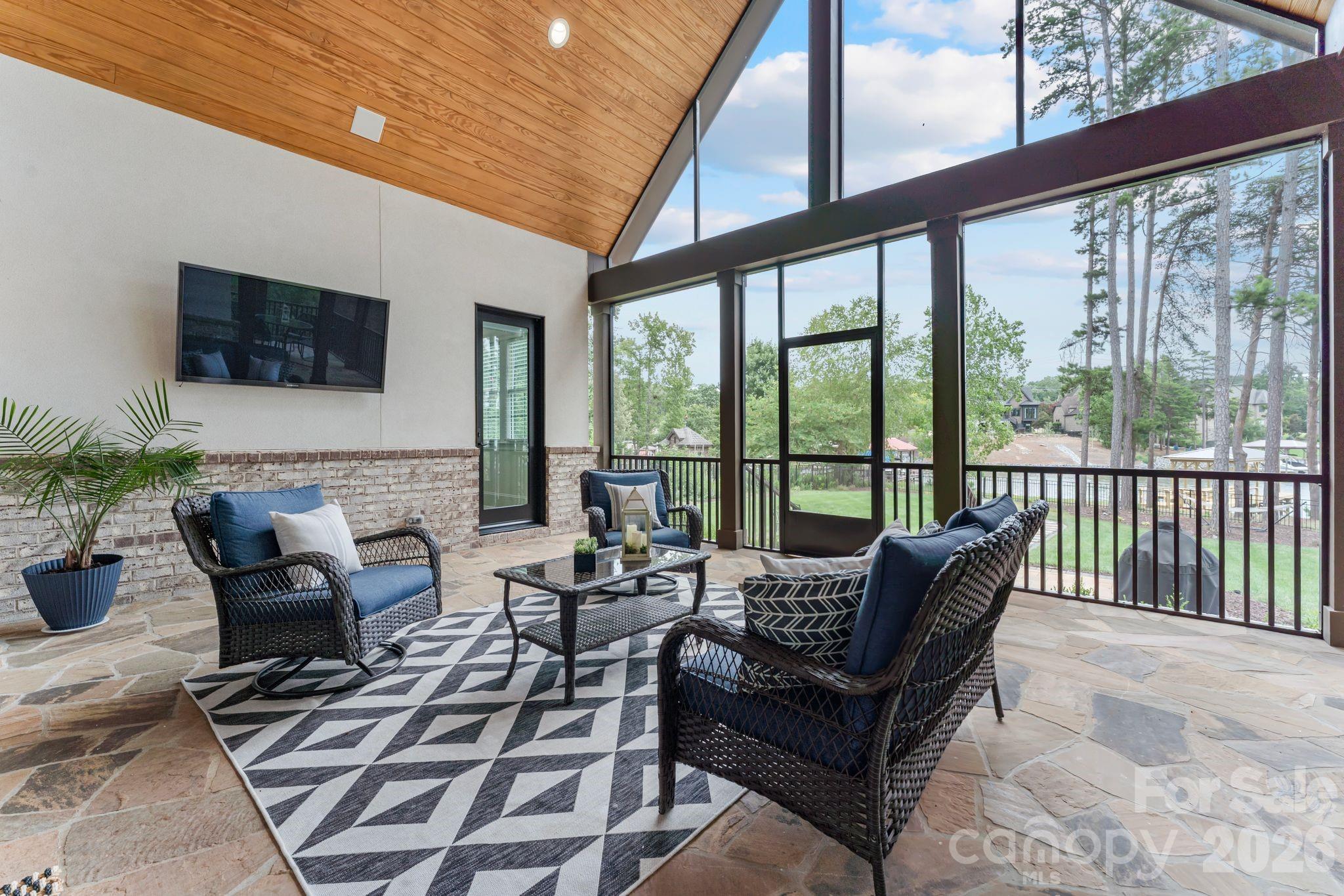 1535 Reflection Pointe Boulevard Property Photo 31