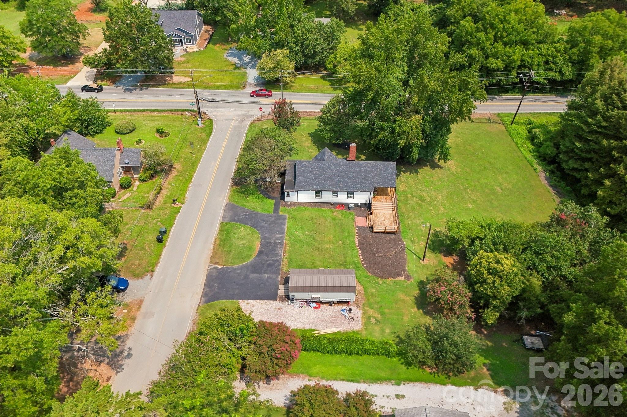 110 N Westover Drive Property Photo 37