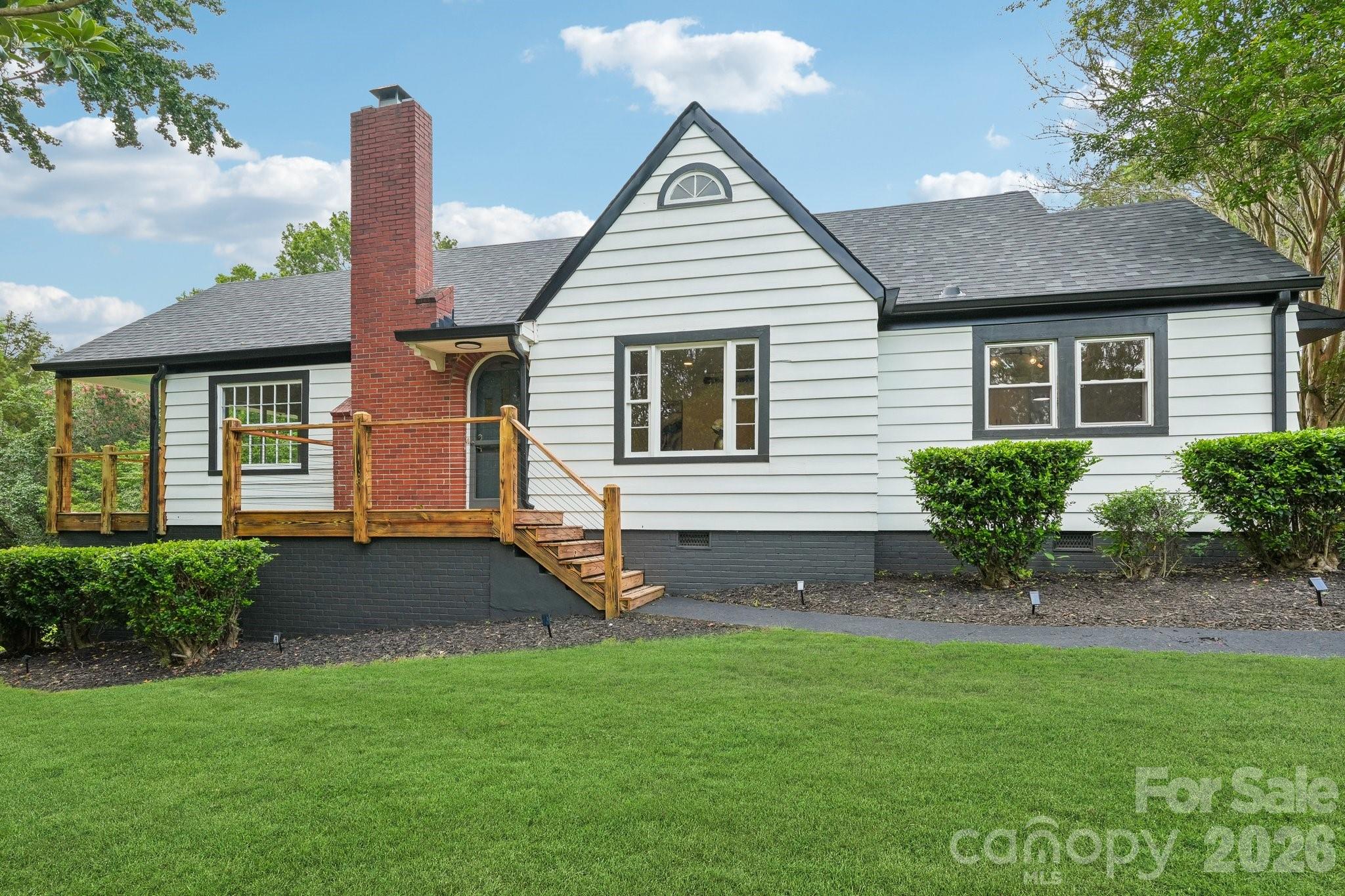 110 N Westover Drive Property Photo 45
