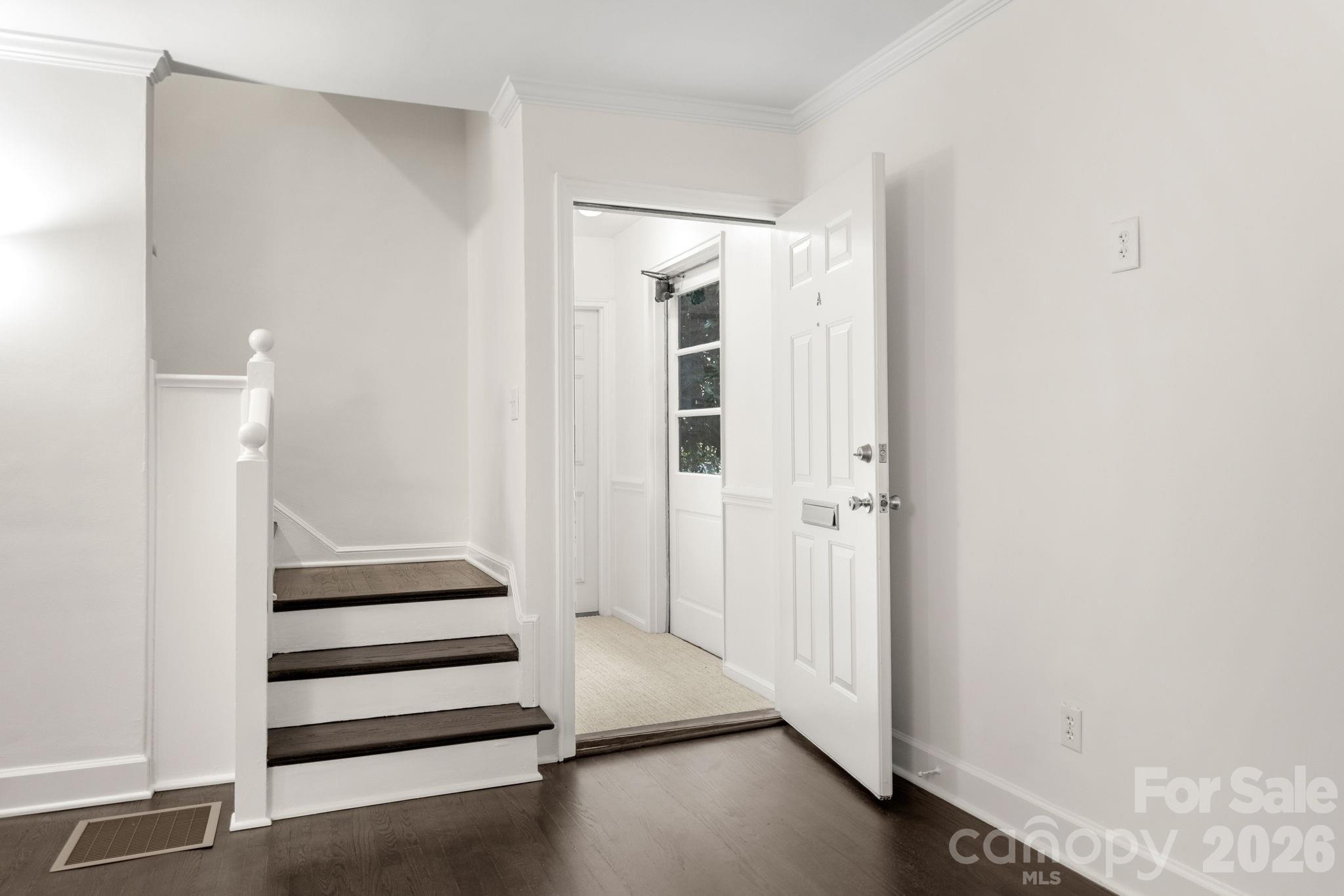 212 Wakefield Drive A Property Photo 3