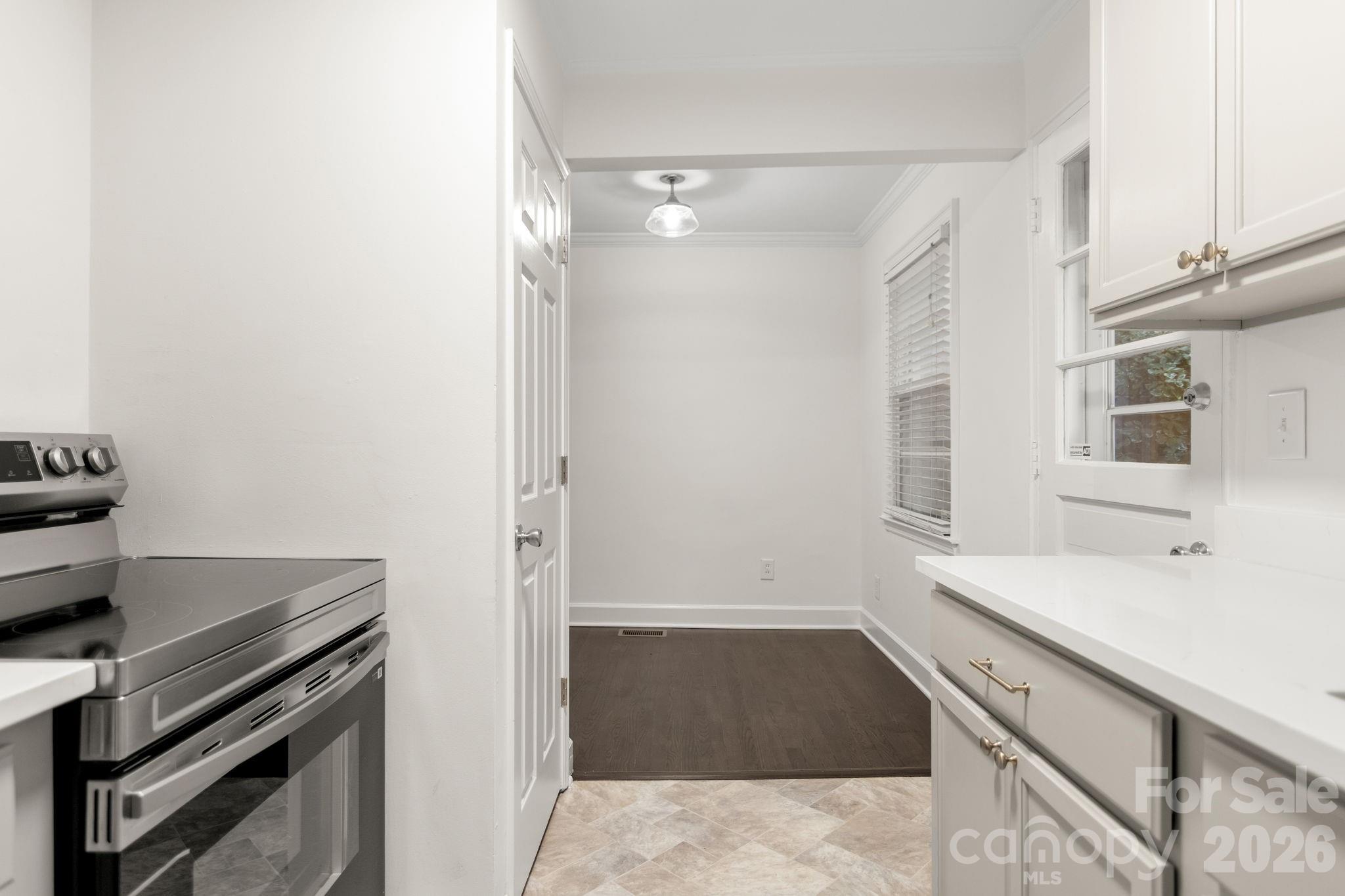 212 Wakefield Drive A Property Photo 14