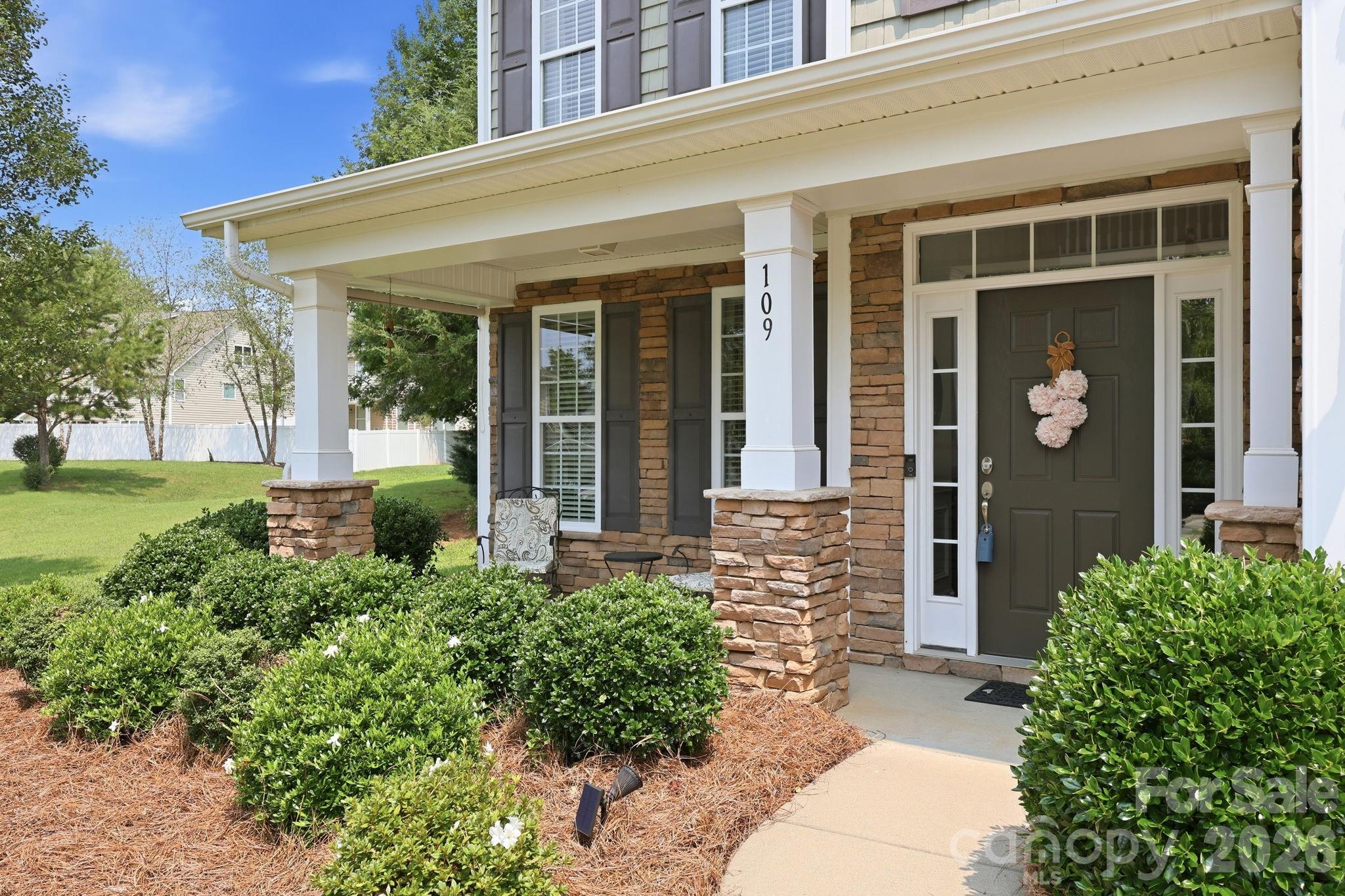 109 Tartan Place Property Photo 3