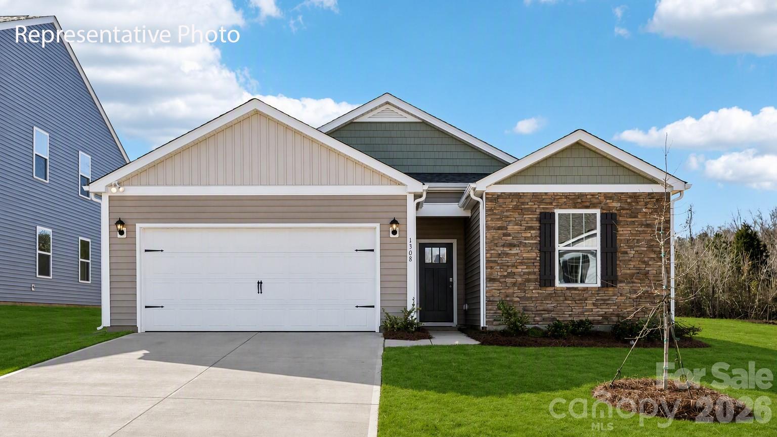 466 Dazzle Loop Property Photo 1