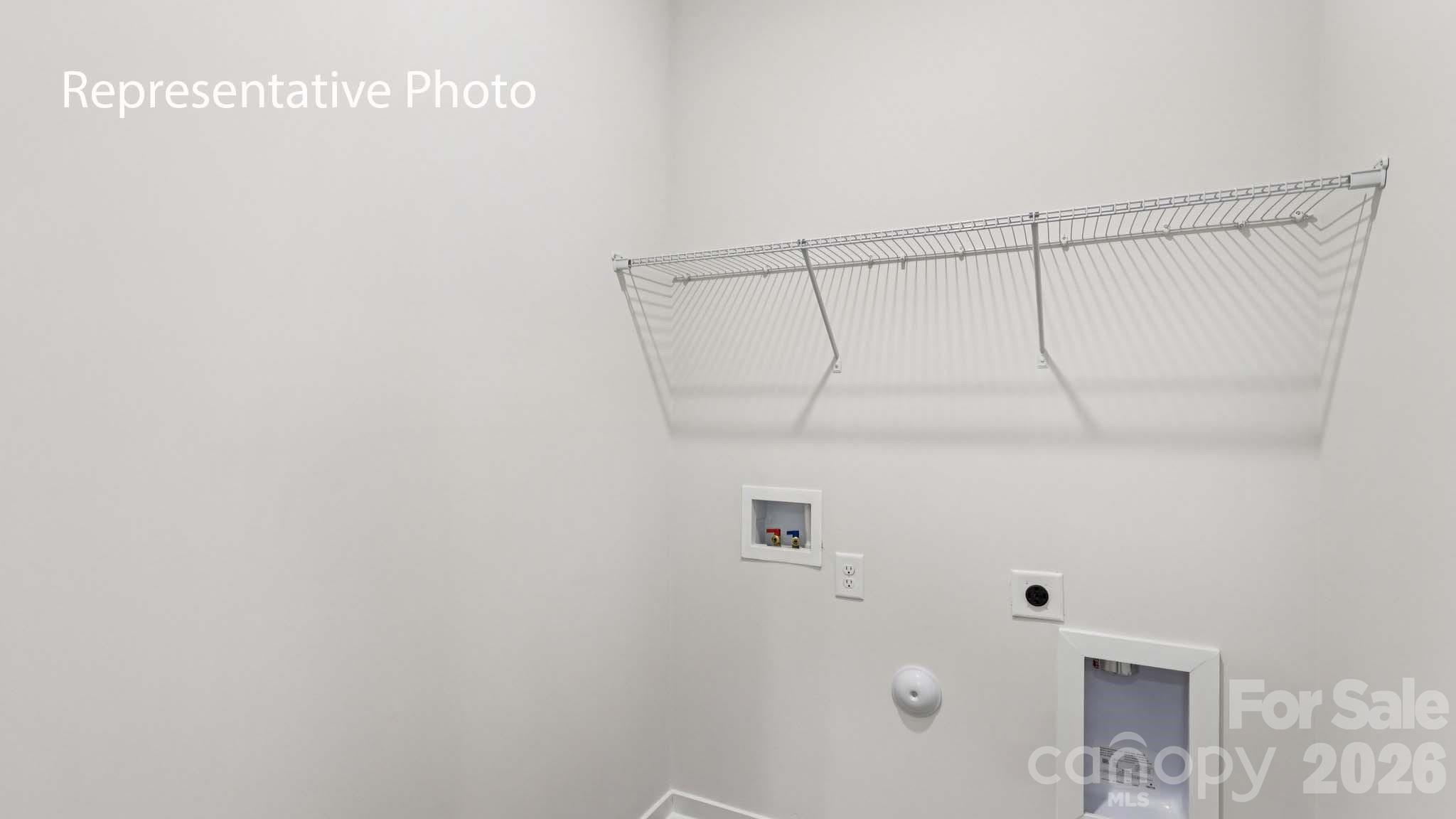 466 Dazzle Loop Property Photo 29
