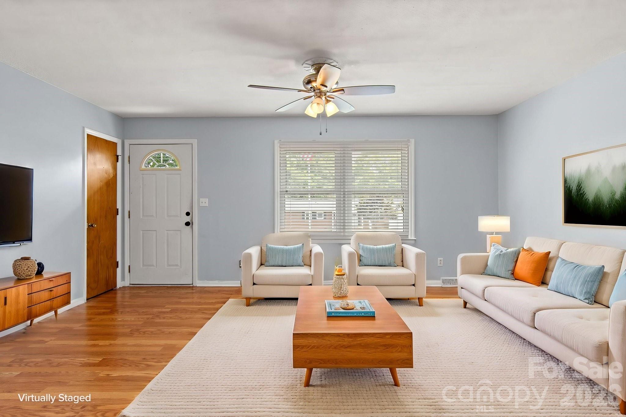307 Somerset Drive Property Photo 3