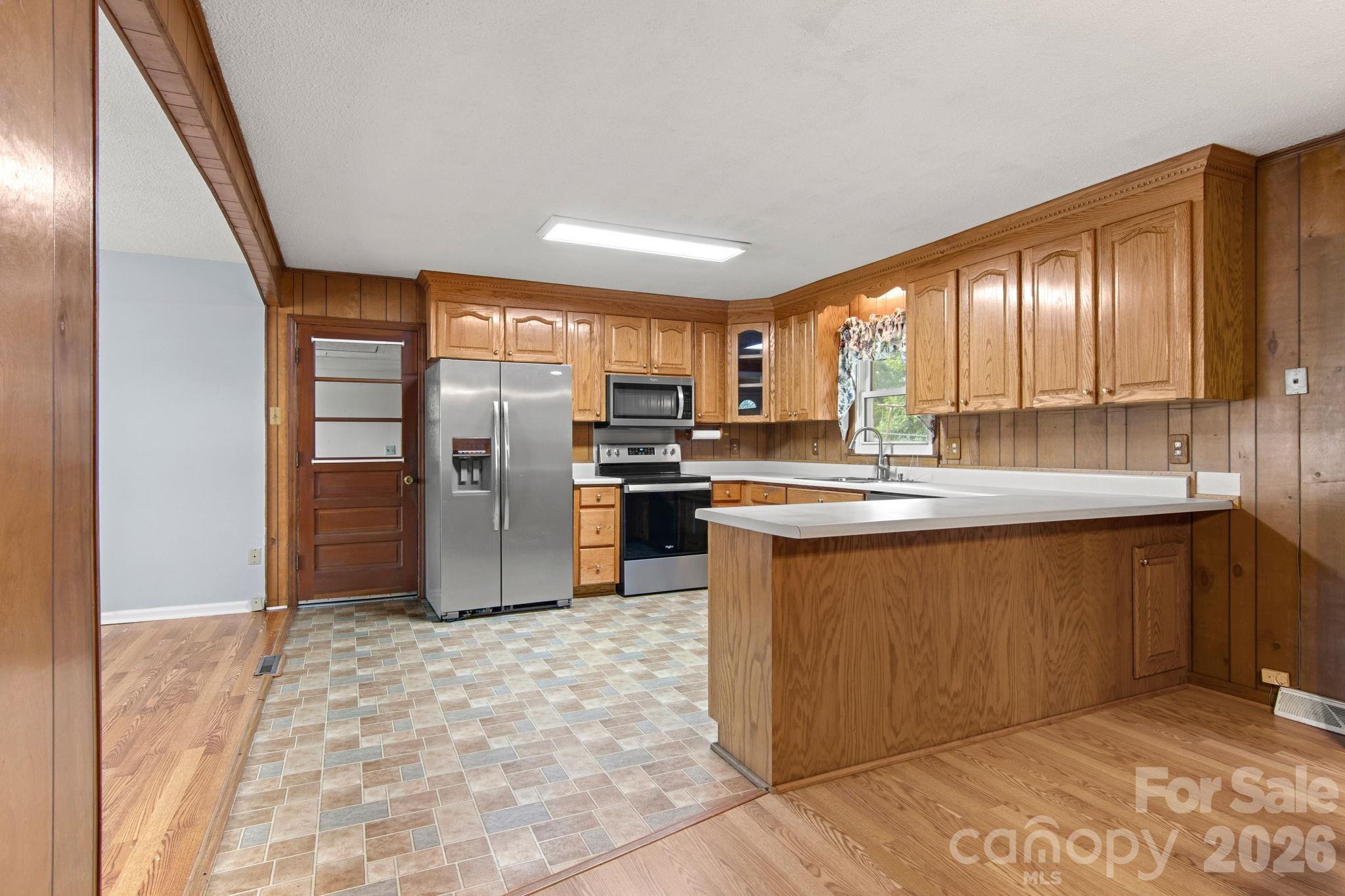 307 Somerset Drive Property Photo 10