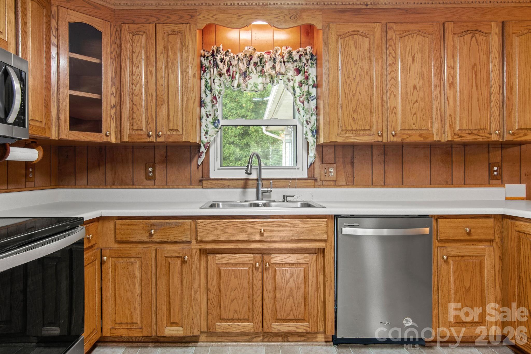 307 Somerset Drive Property Photo 11