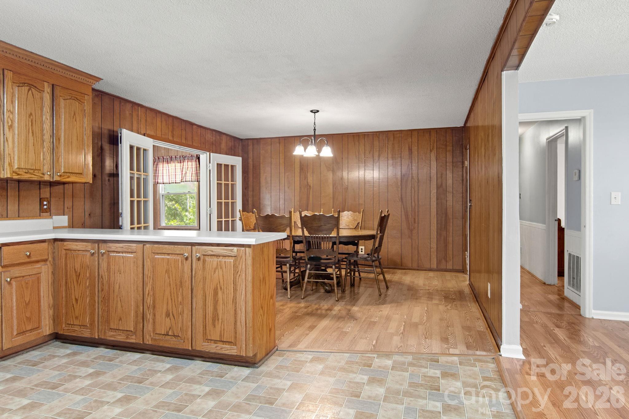307 Somerset Drive Property Photo 13