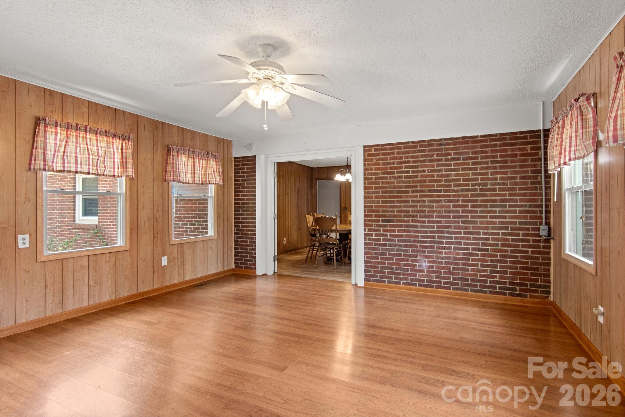 307 Somerset Drive Property Photo 18