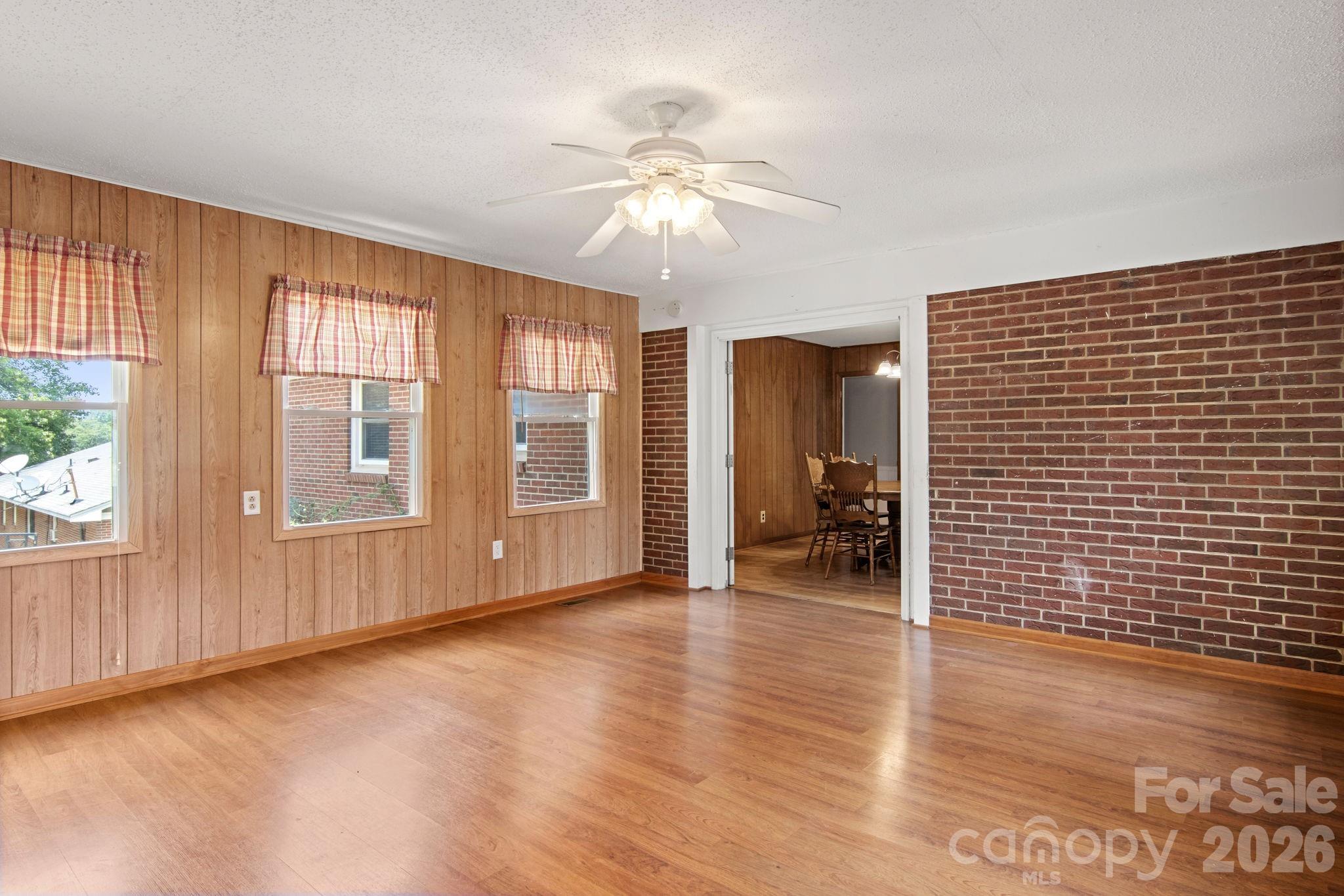 307 Somerset Drive Property Photo 21
