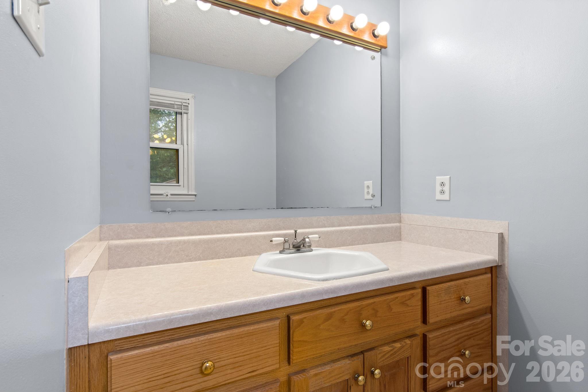 307 Somerset Drive Property Photo 27