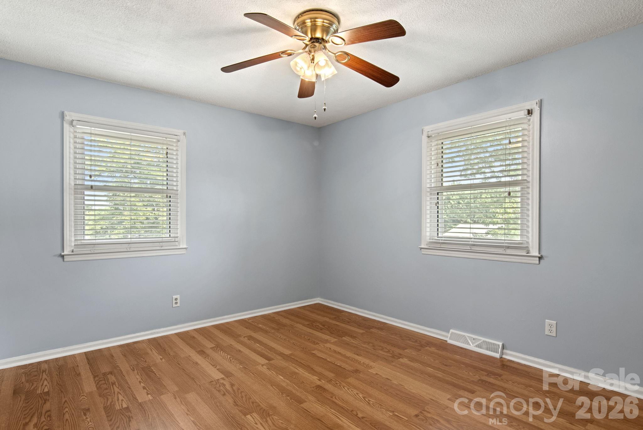 307 Somerset Drive Property Photo 30