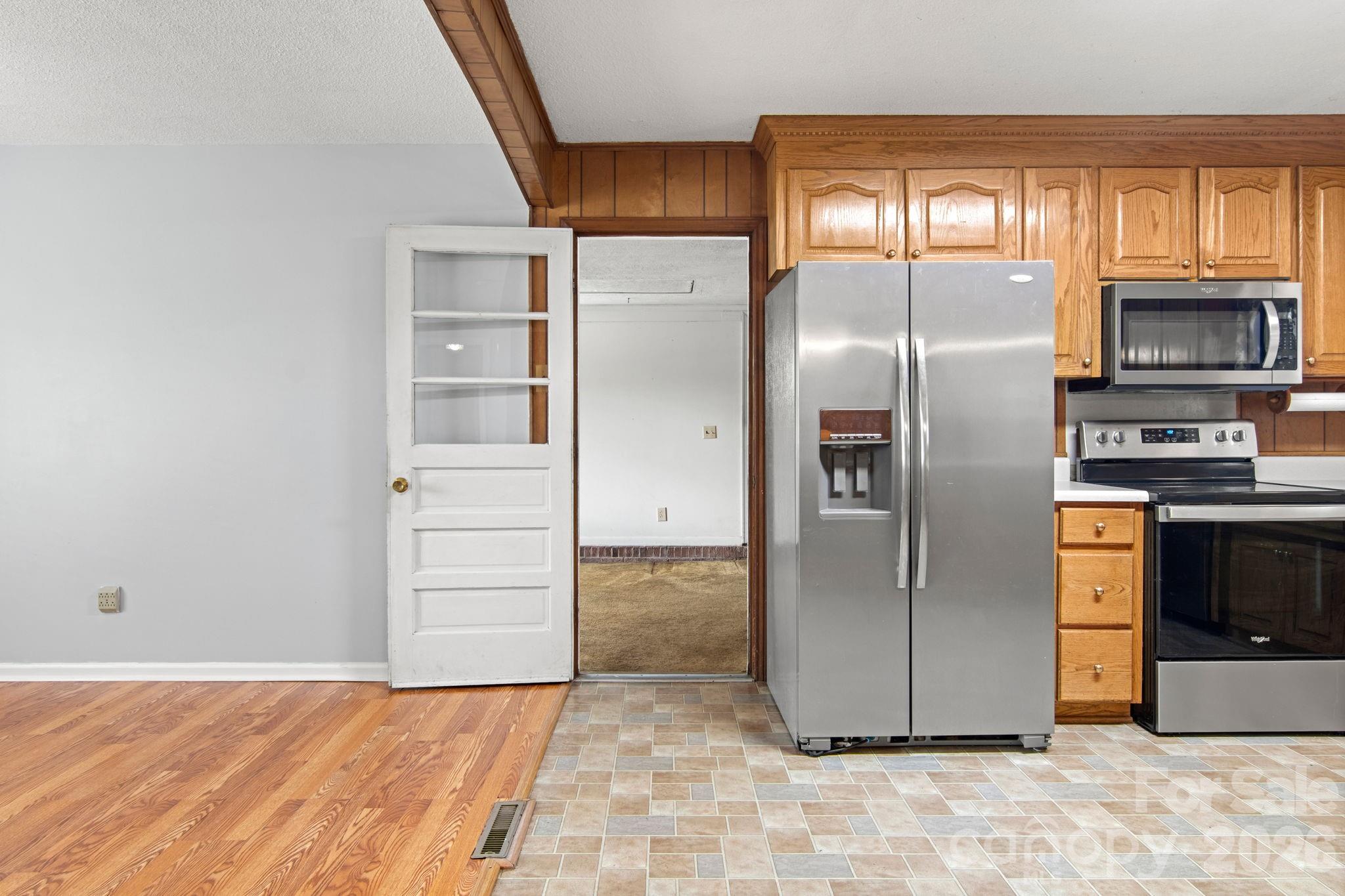 307 Somerset Drive Property Photo 35