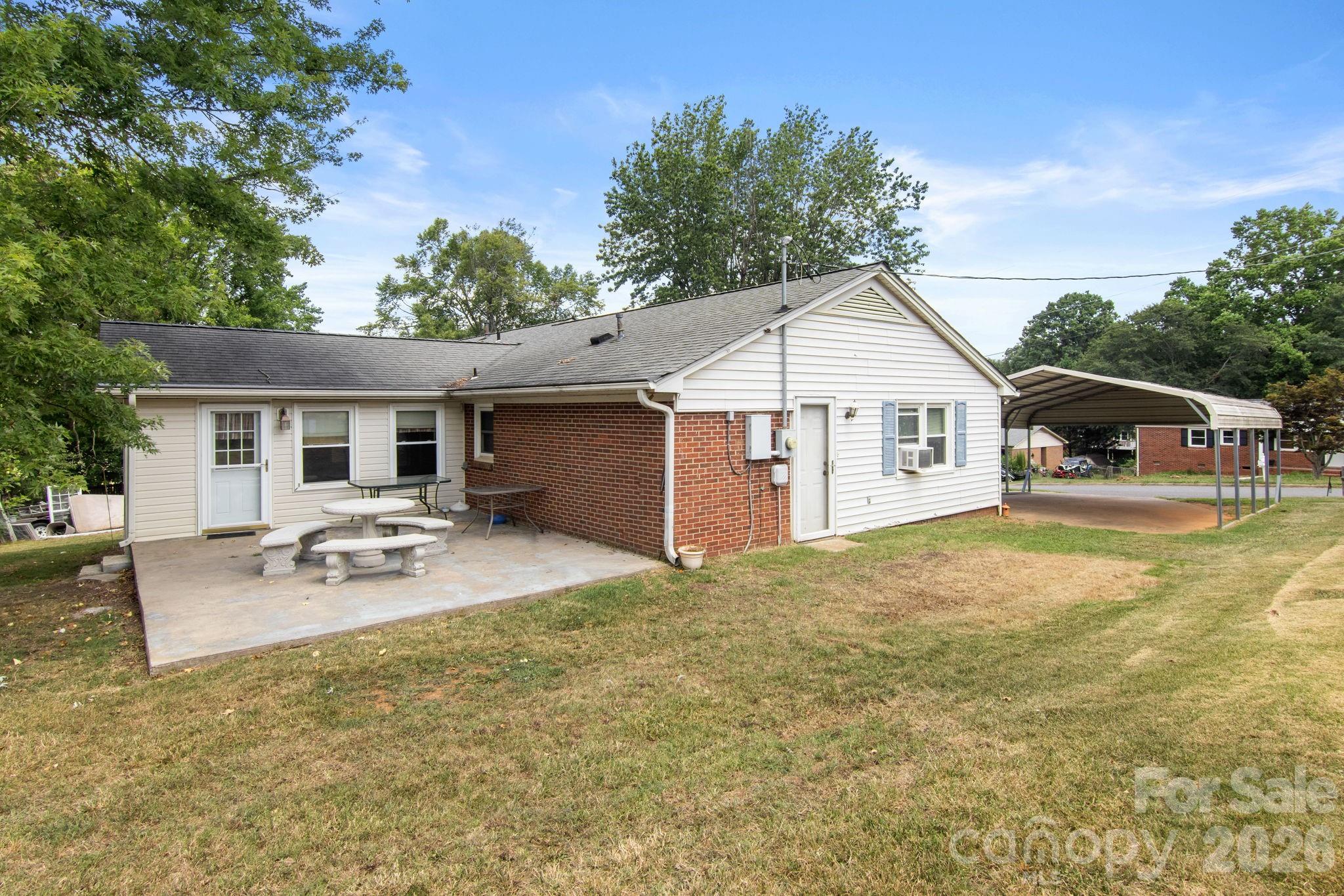 307 Somerset Drive Property Photo 40