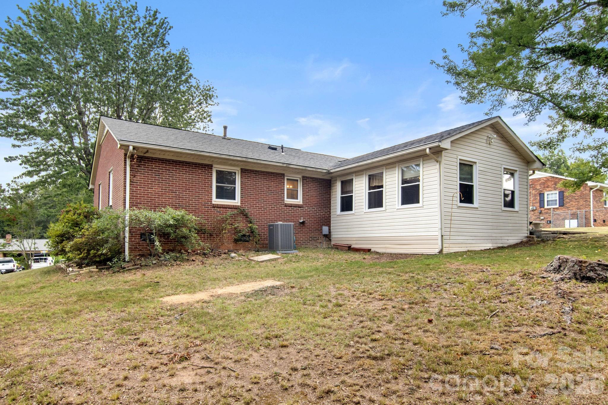 307 Somerset Drive Property Photo 41