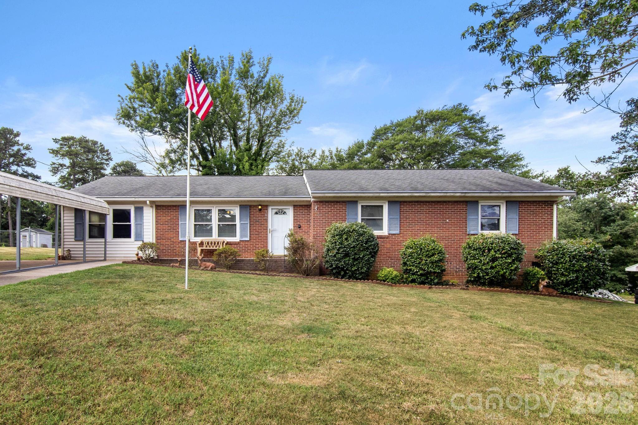 307 Somerset Drive Property Photo 44