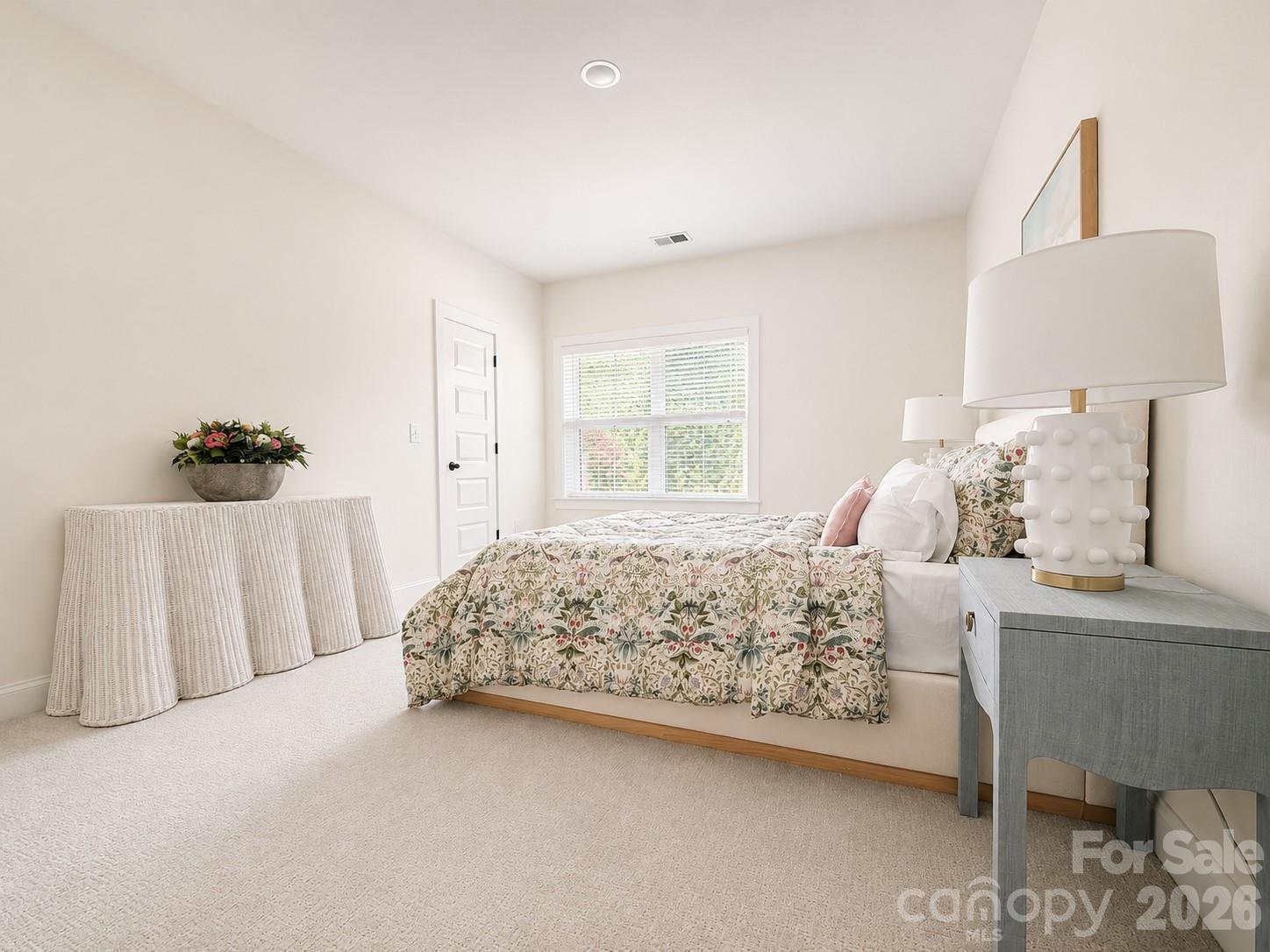 1238 N Sharon Amity Road Property Photo 20
