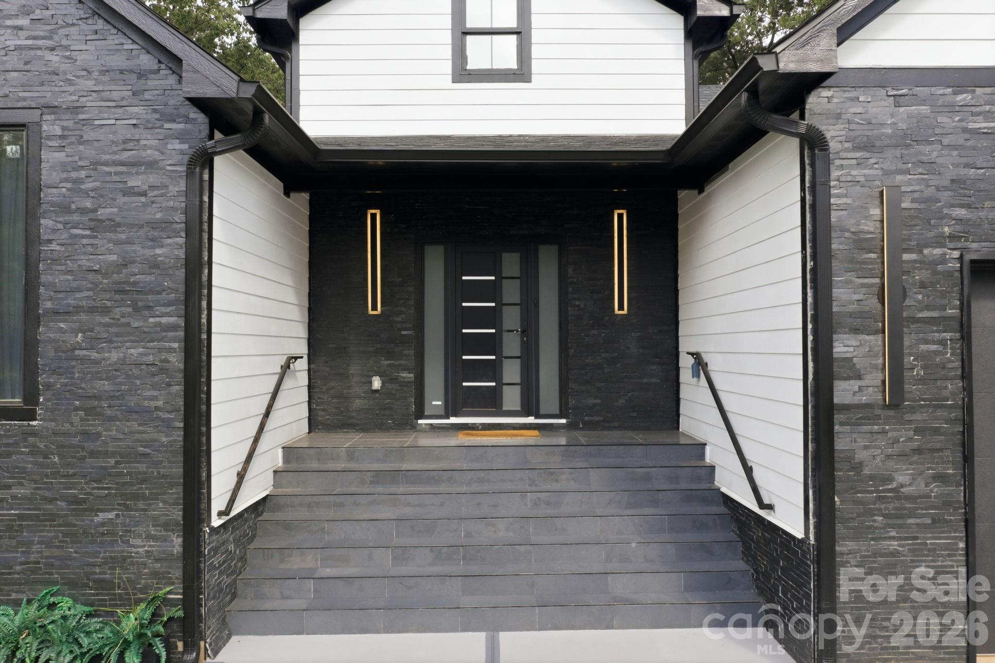 314 Oak Knoll Property Photo 2